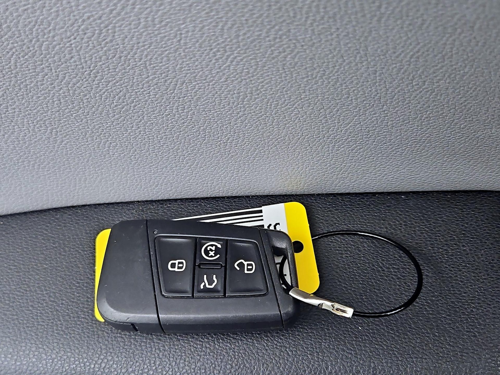 2024 Volkswagen Taos SE - Photo 24