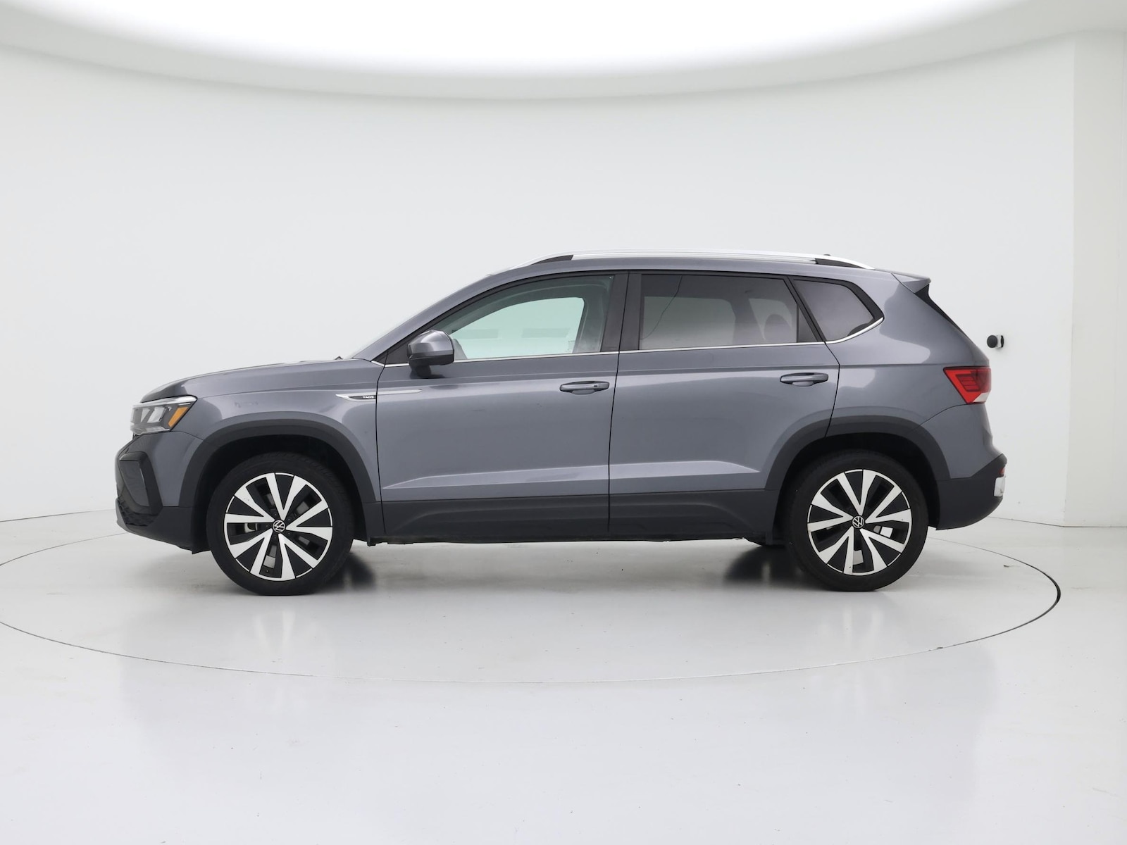 2024 Volkswagen Taos SE - Photo 4