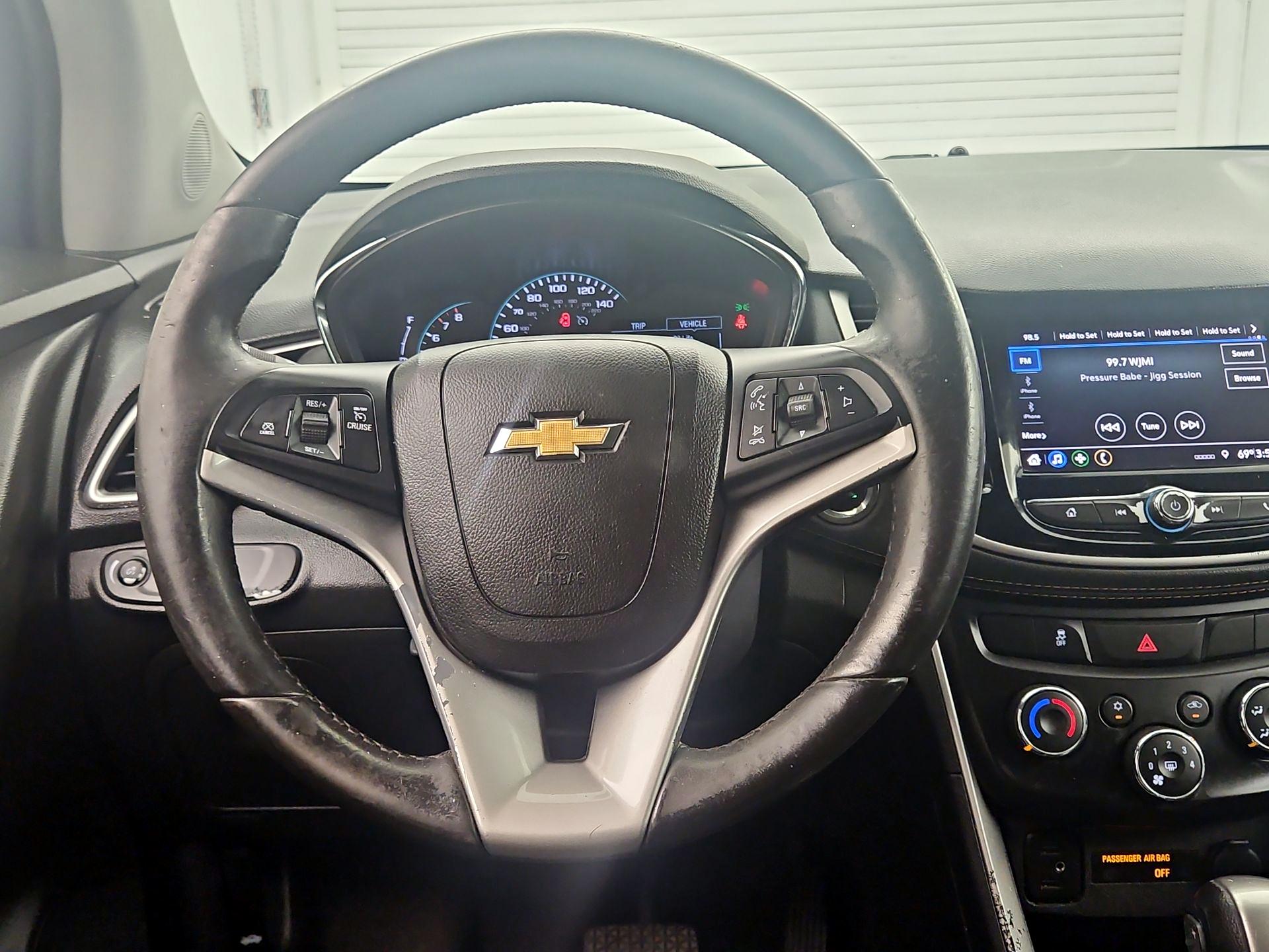 Thumbnail: 2021 Chevrolet Trax - 10