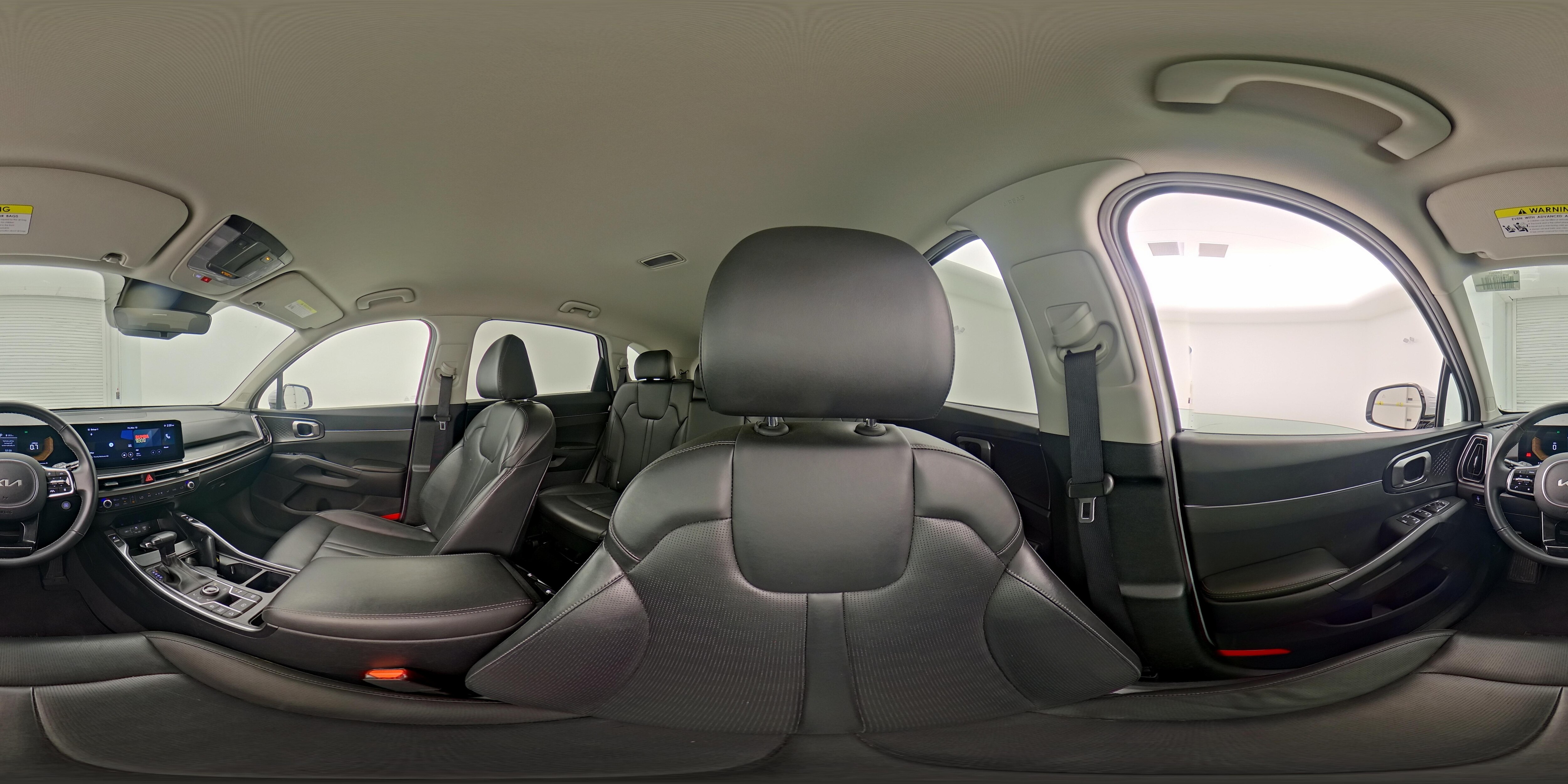 2024 Kia Sorento S - Photo 29
