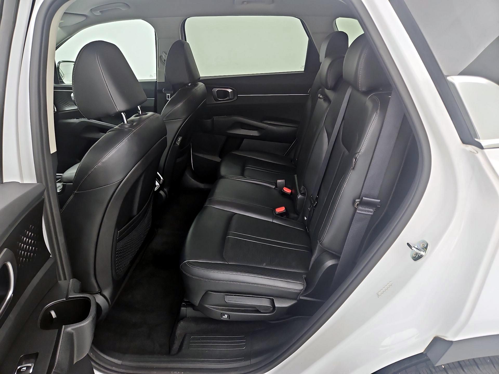 Thumbnail: 2024 Kia Sorento - 20