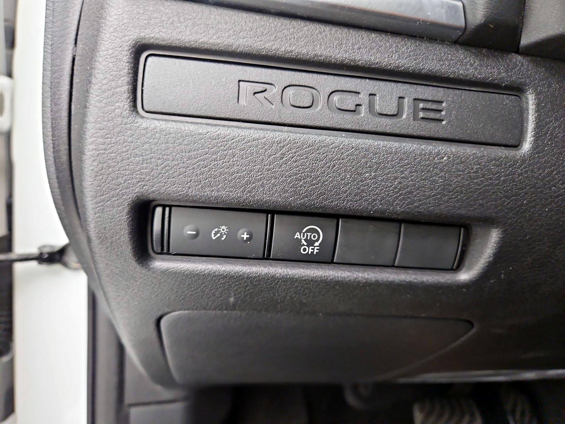 Thumbnail: 2023 Nissan Rogue - 13