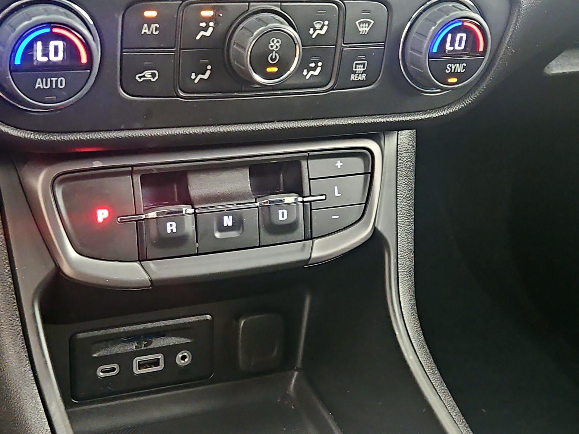 Thumbnail: 2023 GMC Terrain - 17