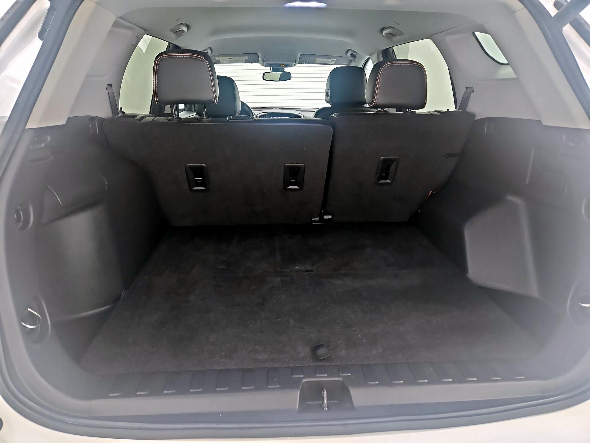Thumbnail: 2023 GMC Terrain - 20