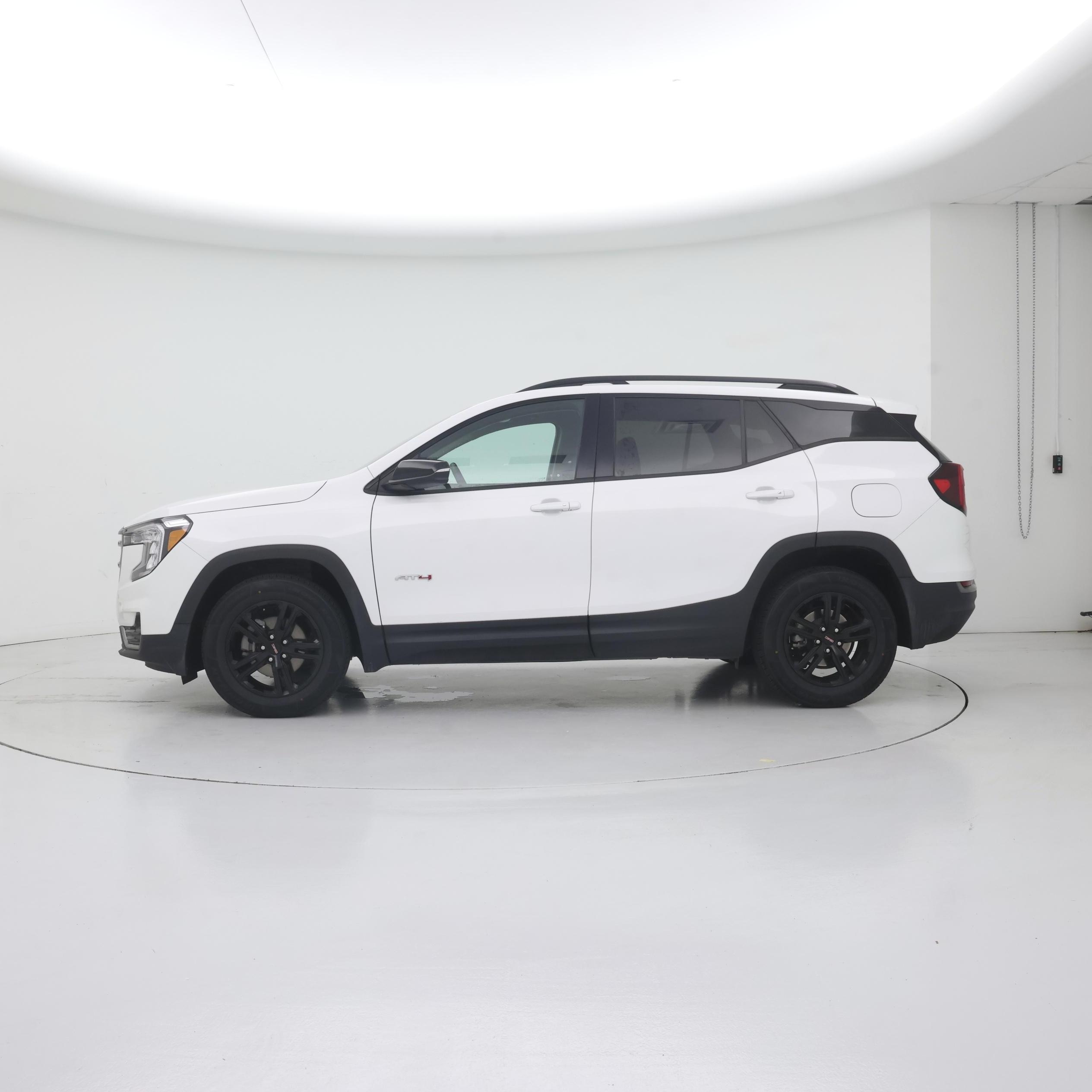 Thumbnail: 2023 GMC Terrain - 3