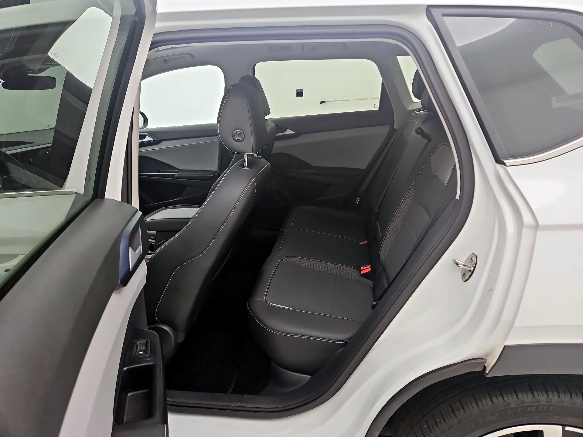 Thumbnail: 2024 Volkswagen Taos - 20