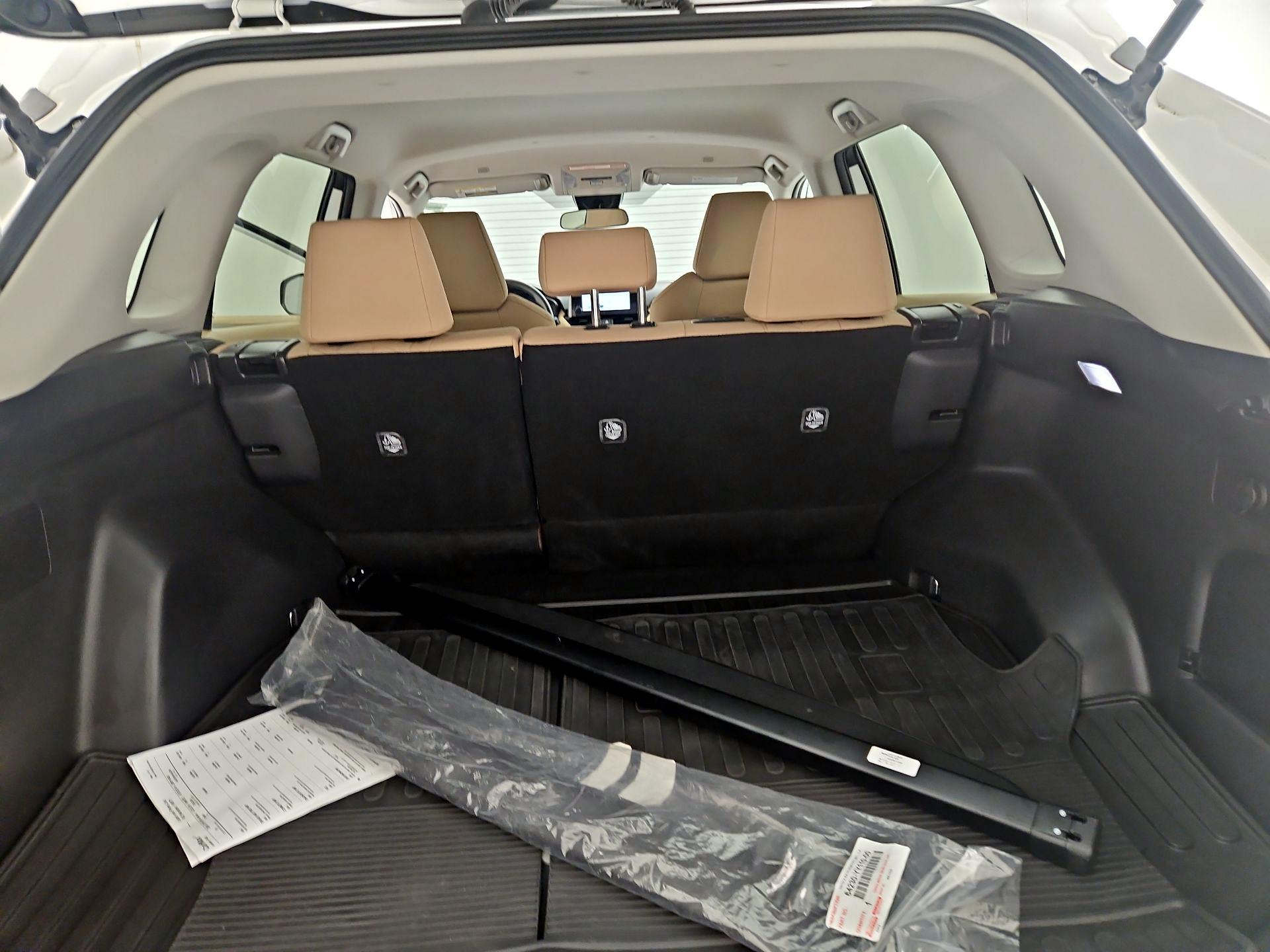 Thumbnail: 2024 Toyota RAV4 - 20