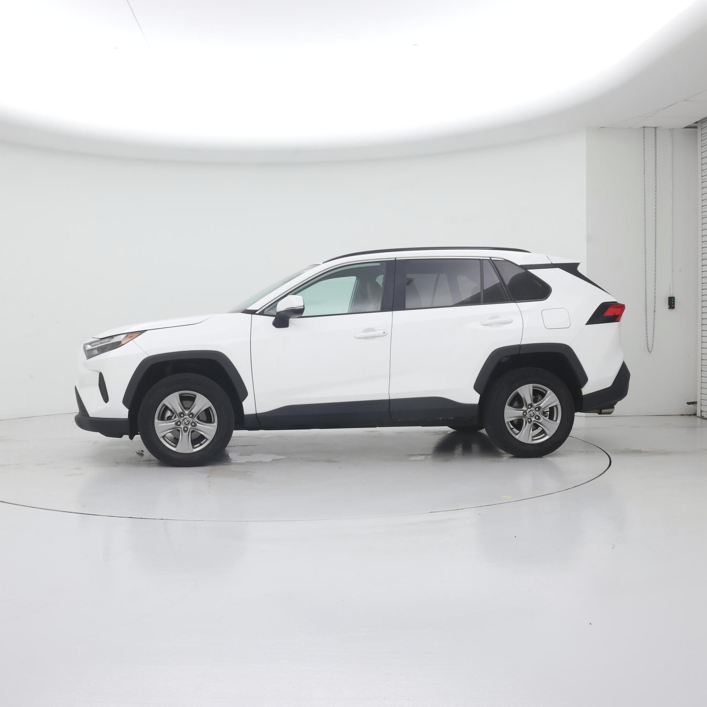 Thumbnail: 2024 Toyota RAV4 - 3