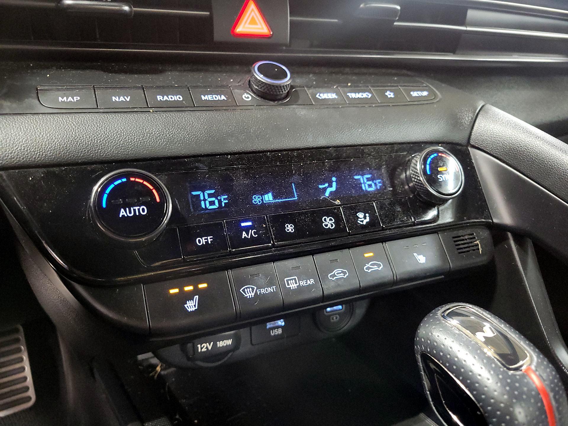 Thumbnail: 2023 Hyundai Elantra - 17