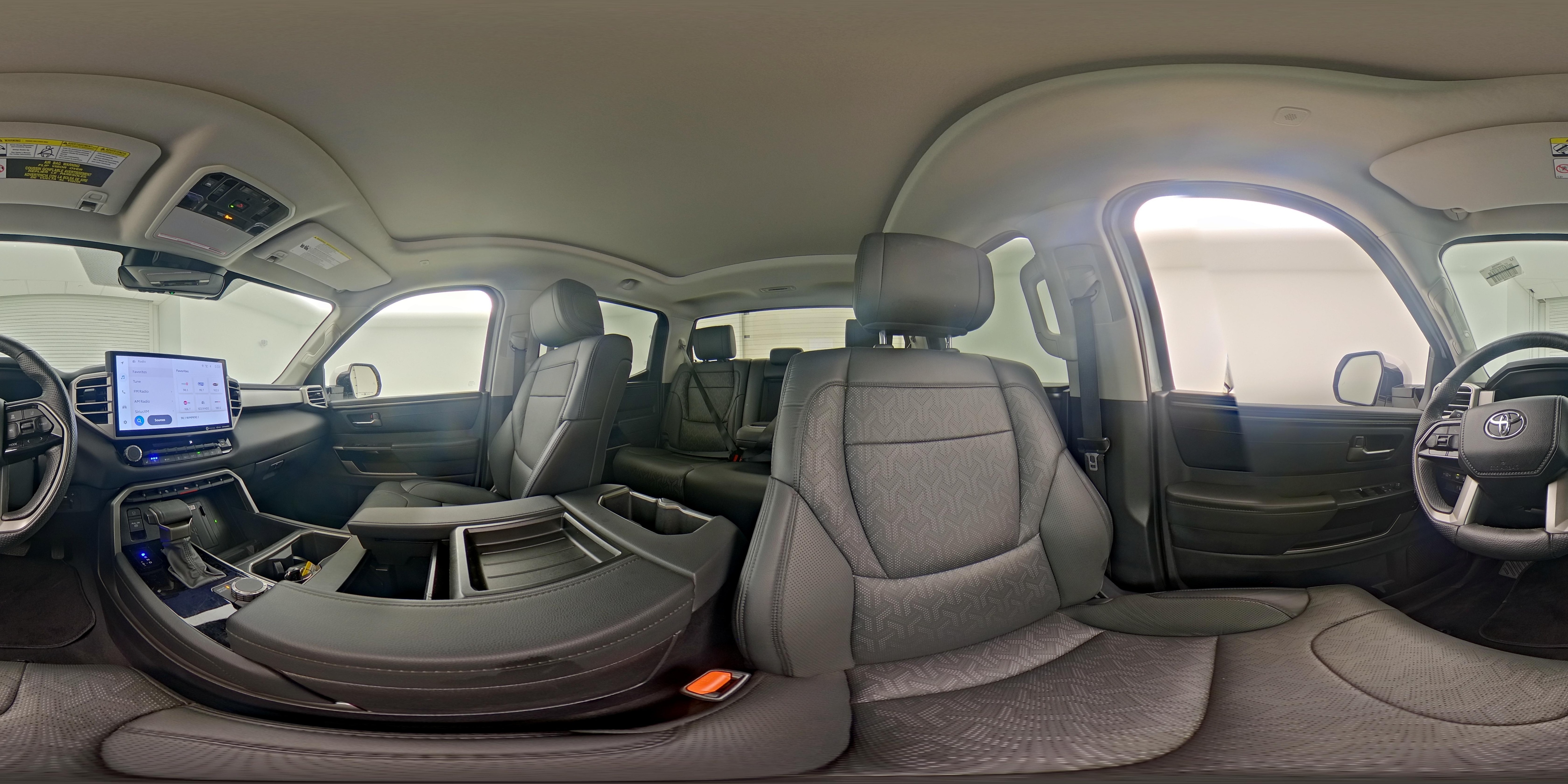 2023 Toyota Tundra Limited - Photo 28