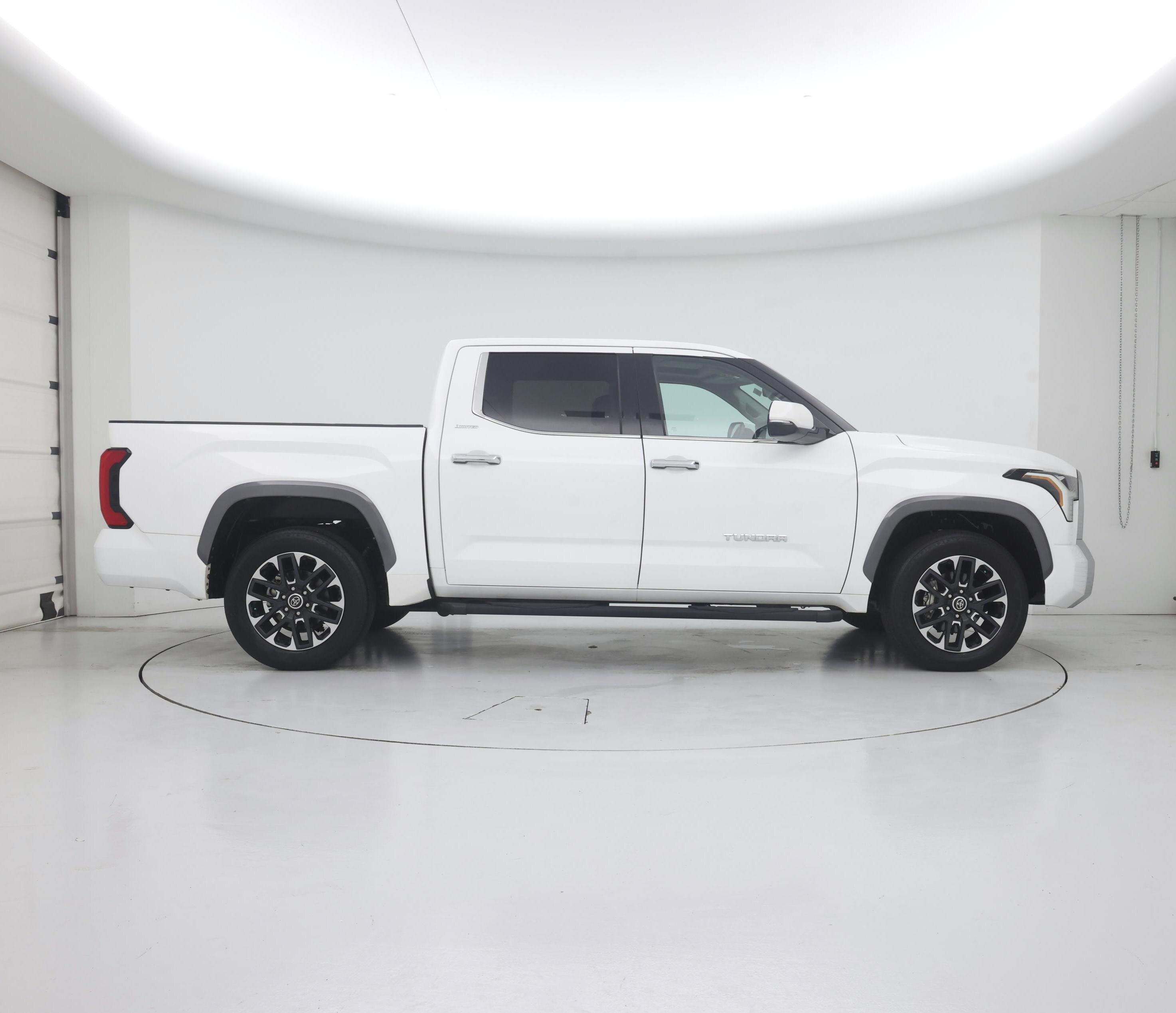 Thumbnail: 2023 Toyota Tundra - 7