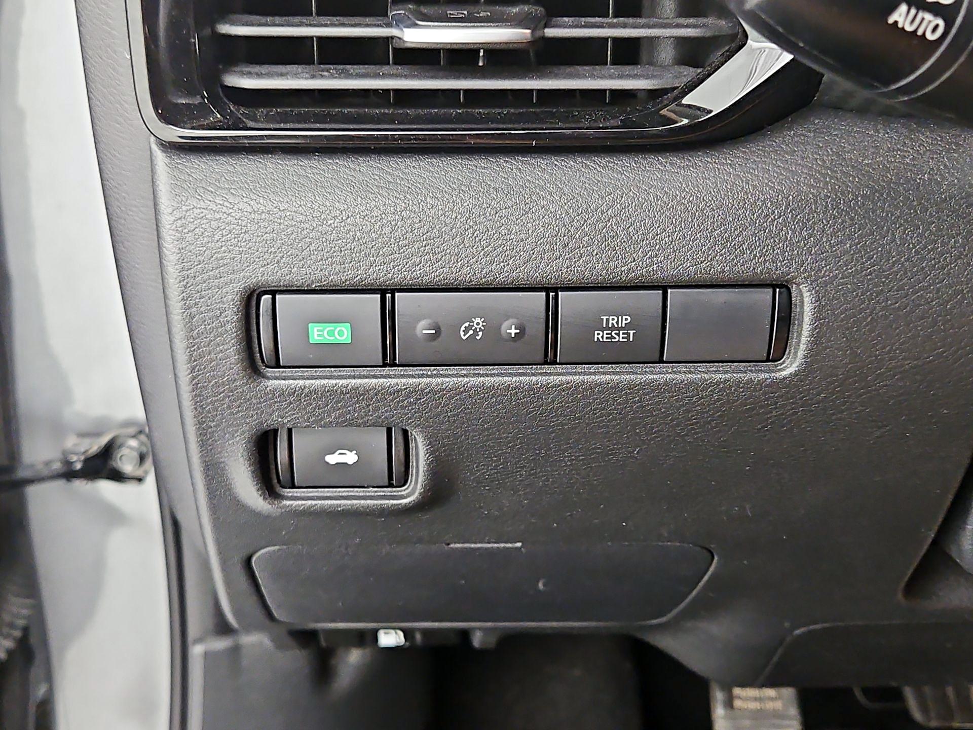 Thumbnail: 2023 Nissan Sentra - 13