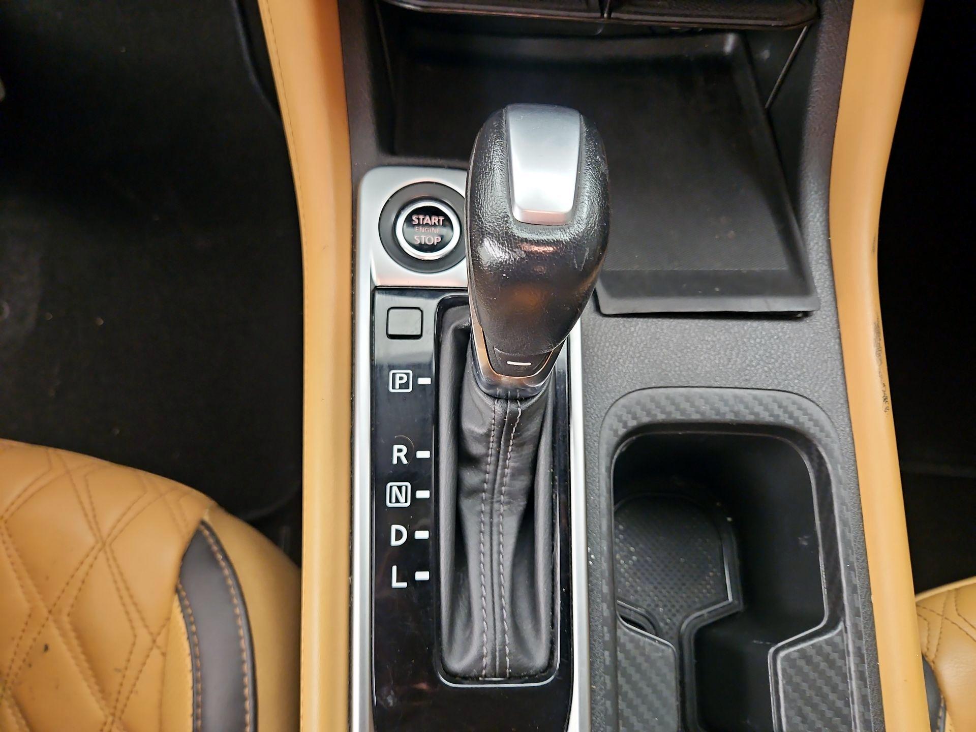 Thumbnail: 2023 Nissan Sentra - 17