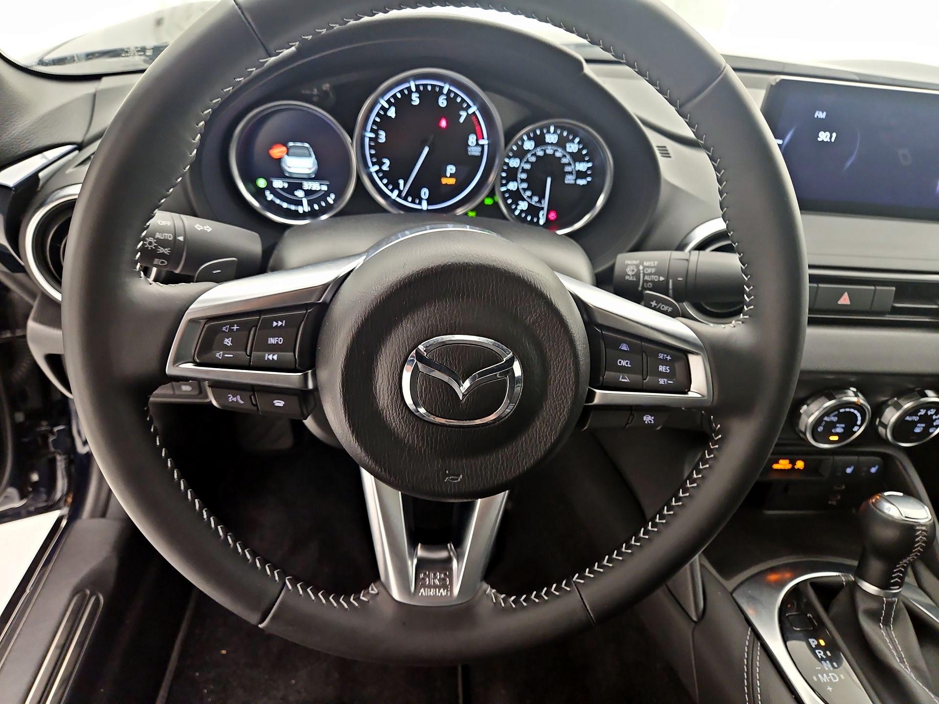 Thumbnail: 2025 Mazda MX-5 Miata - 10