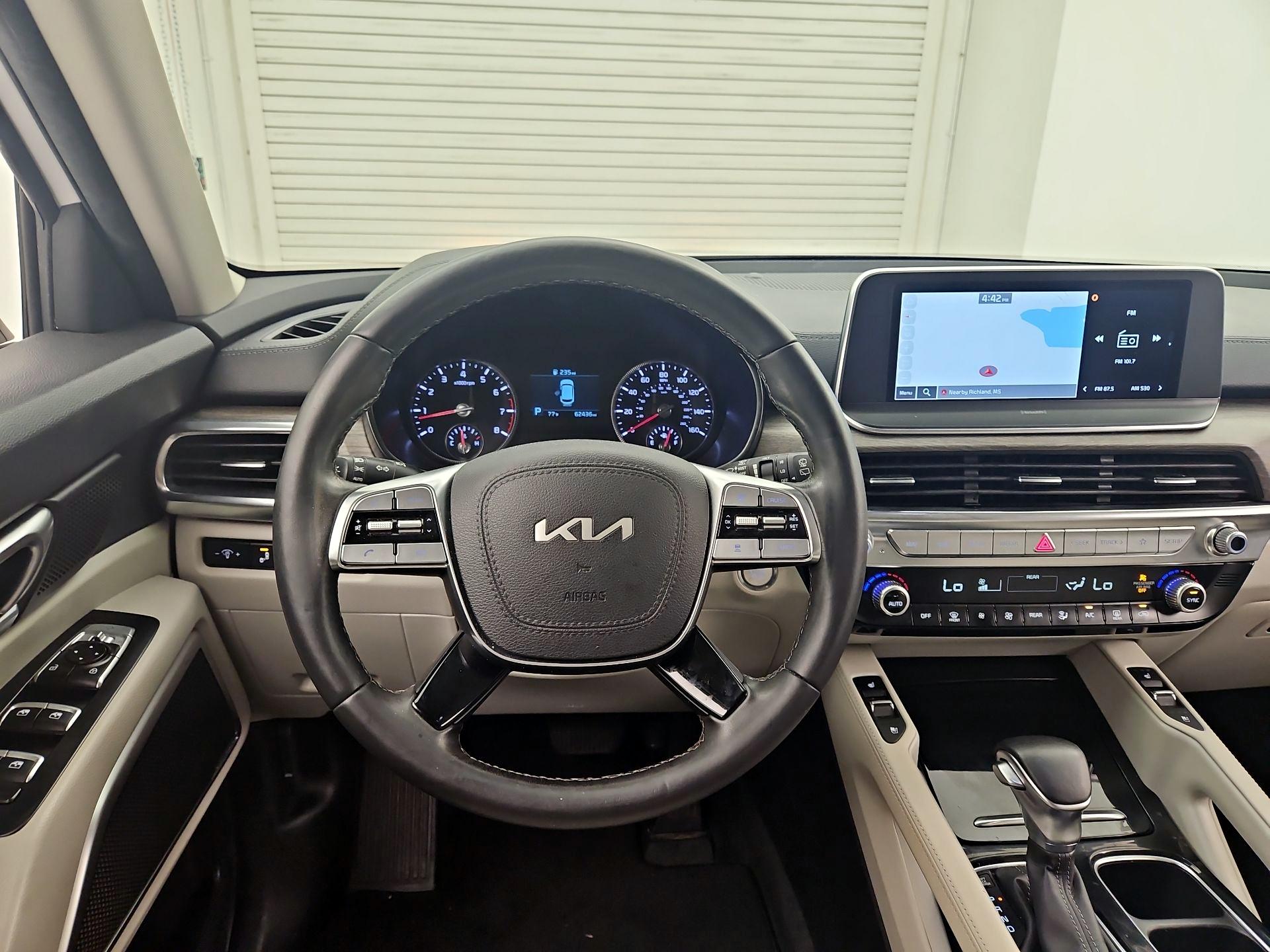 Thumbnail: 2022 Kia Telluride - 10