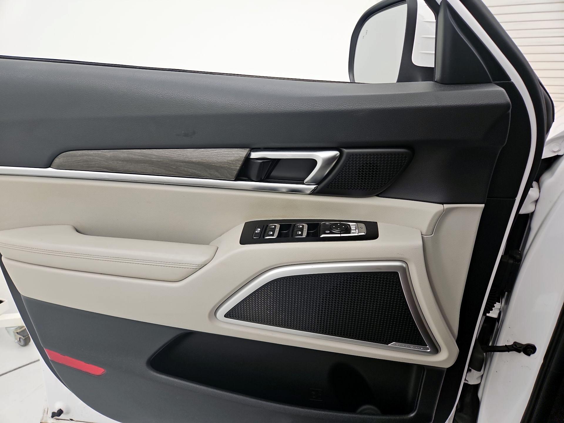 Thumbnail: 2022 Kia Telluride - 12