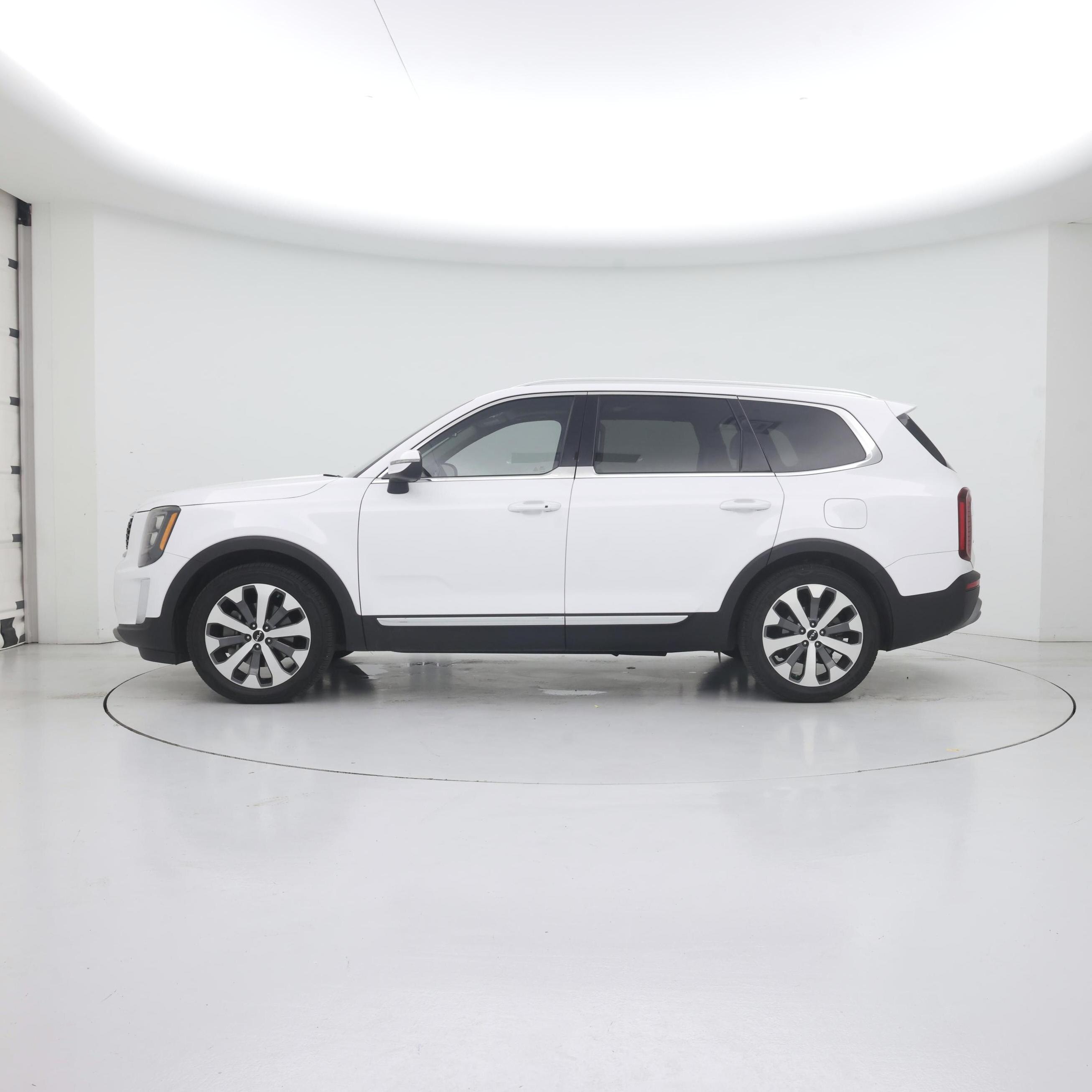 Thumbnail: 2022 Kia Telluride - 3