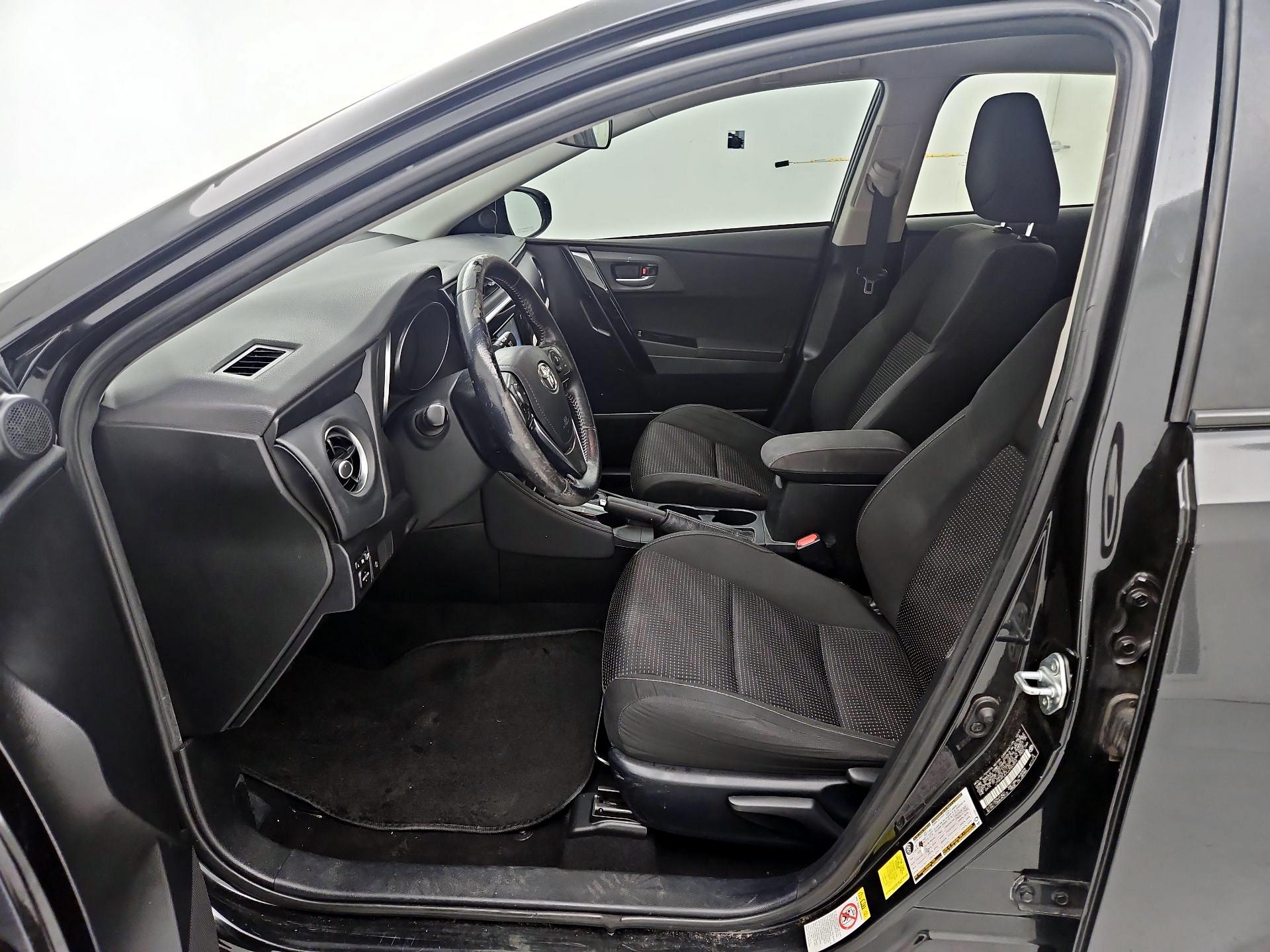 Thumbnail: 2018 Toyota Corolla iM - 11