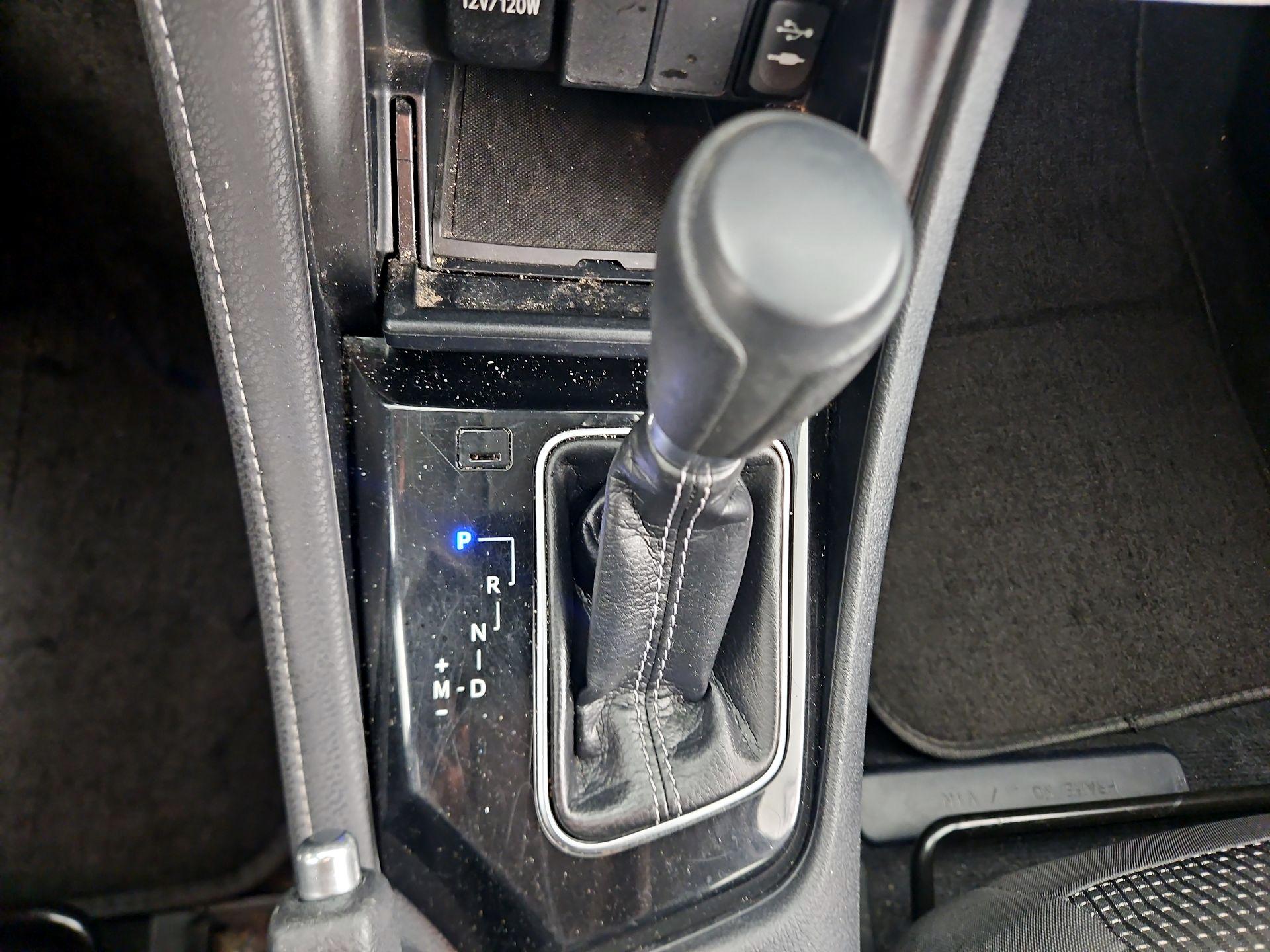 Thumbnail: 2018 Toyota Corolla iM - 17