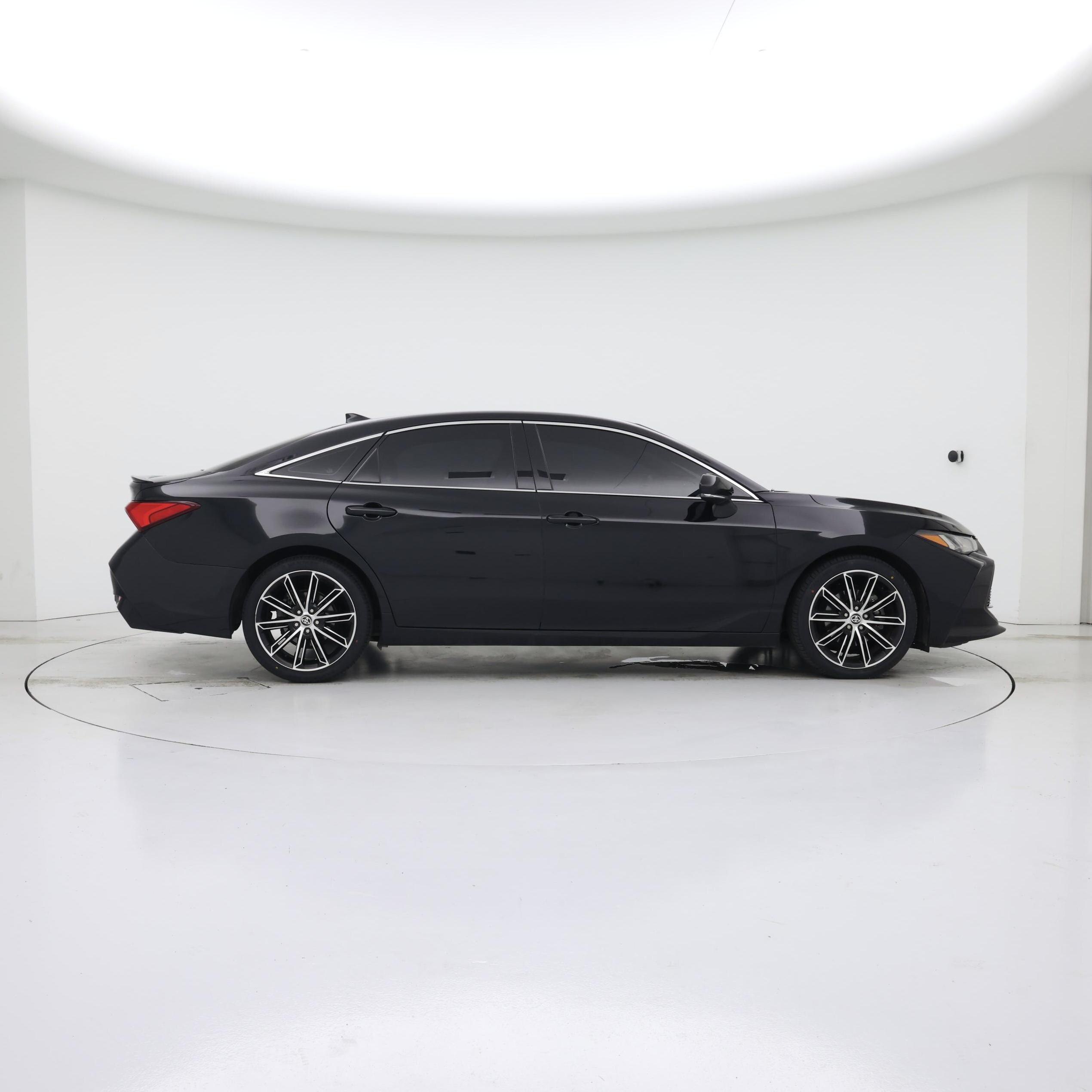 Thumbnail: 2021 Toyota Avalon - 7