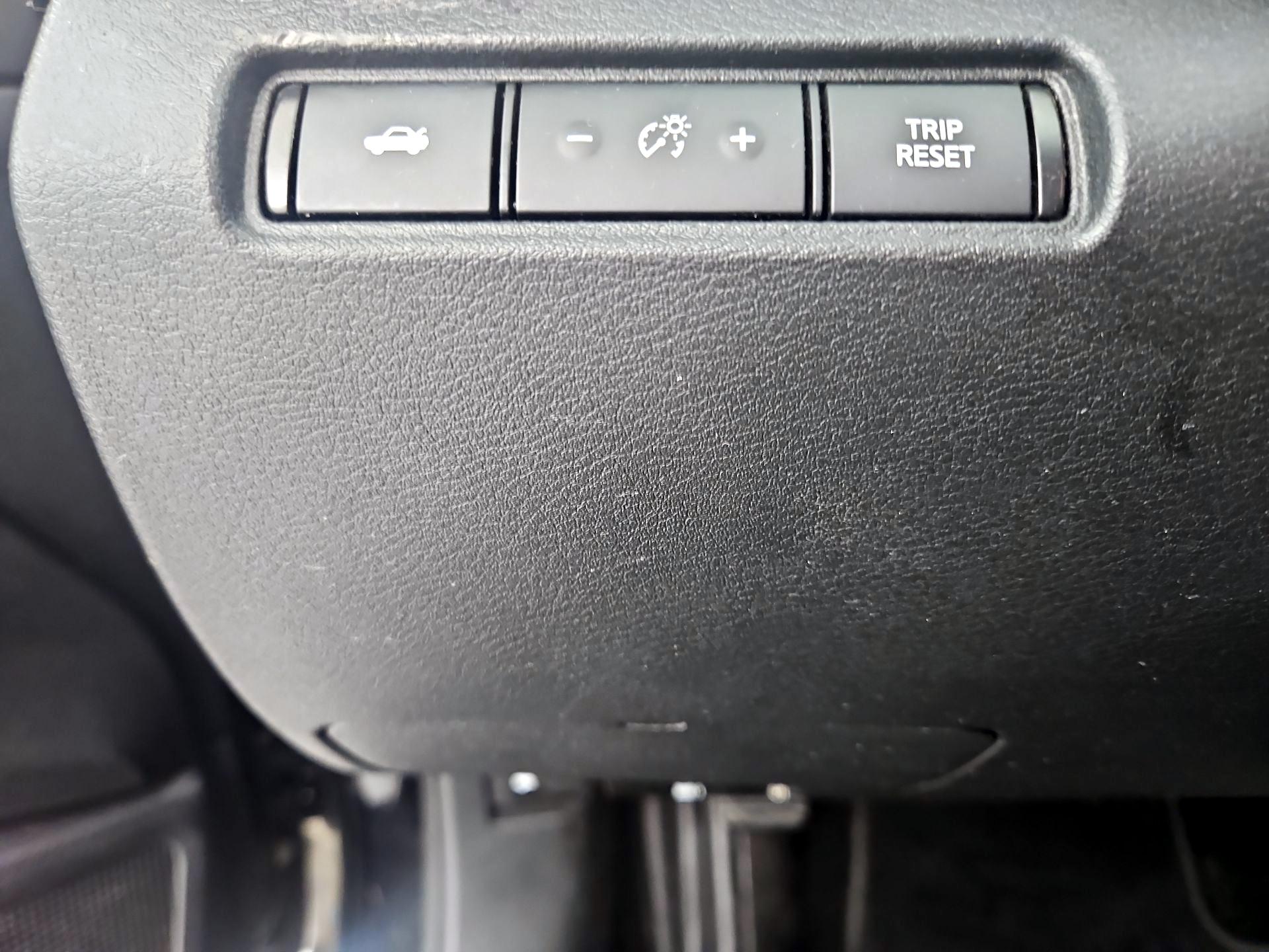 Thumbnail: 2020 Nissan Altima - 13