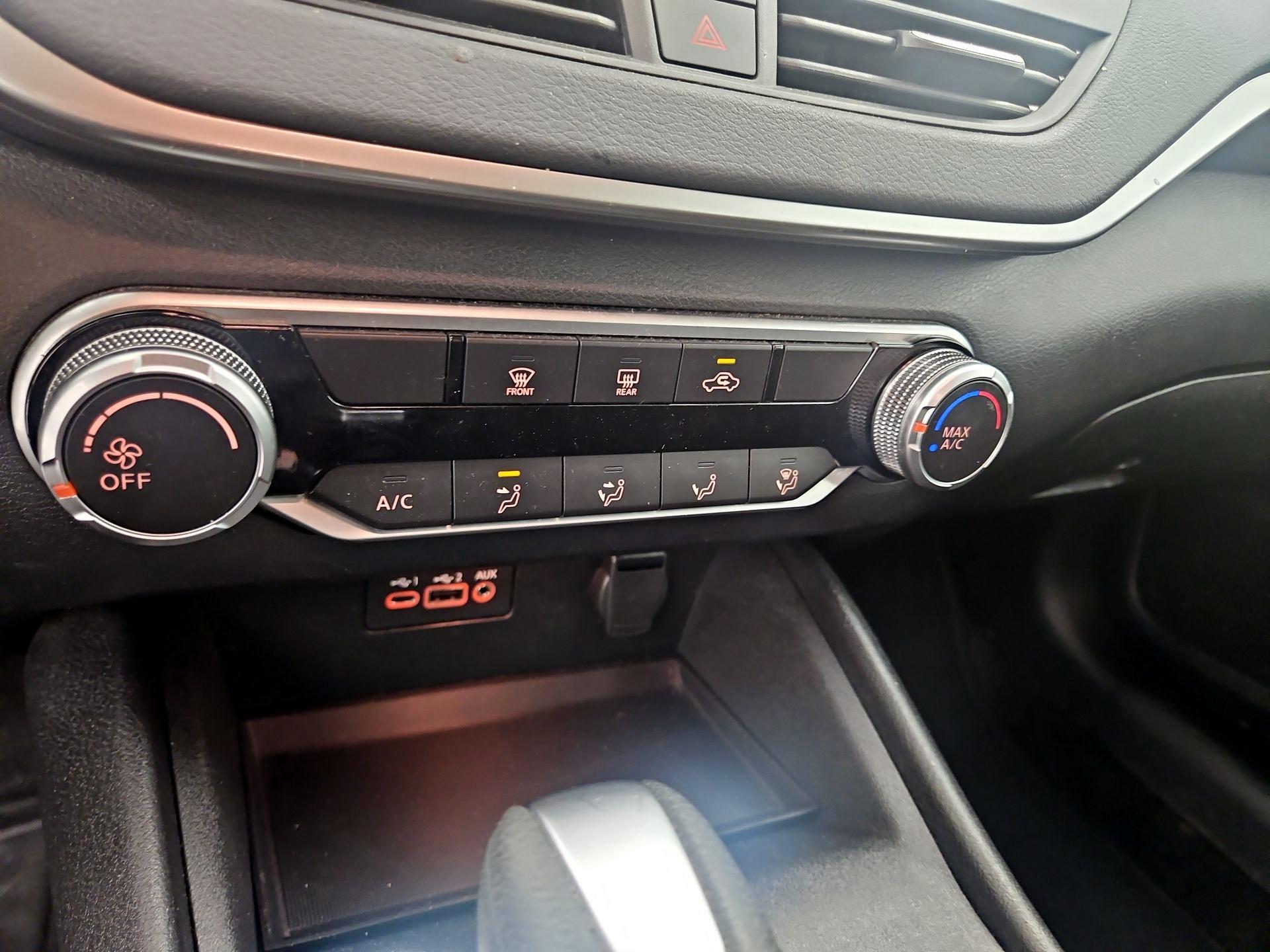 Thumbnail: 2020 Nissan Altima - 16