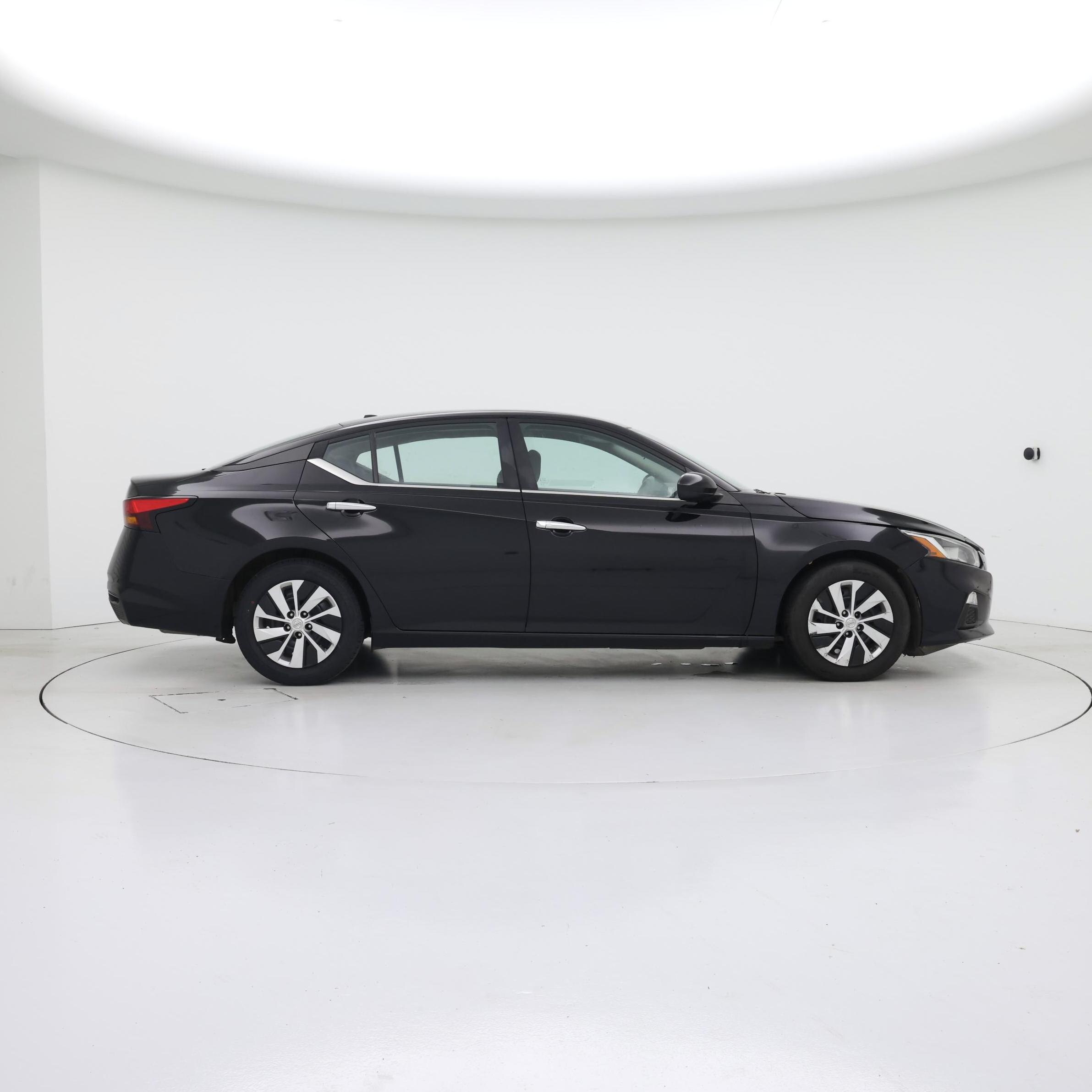 Thumbnail: 2020 Nissan Altima - 7