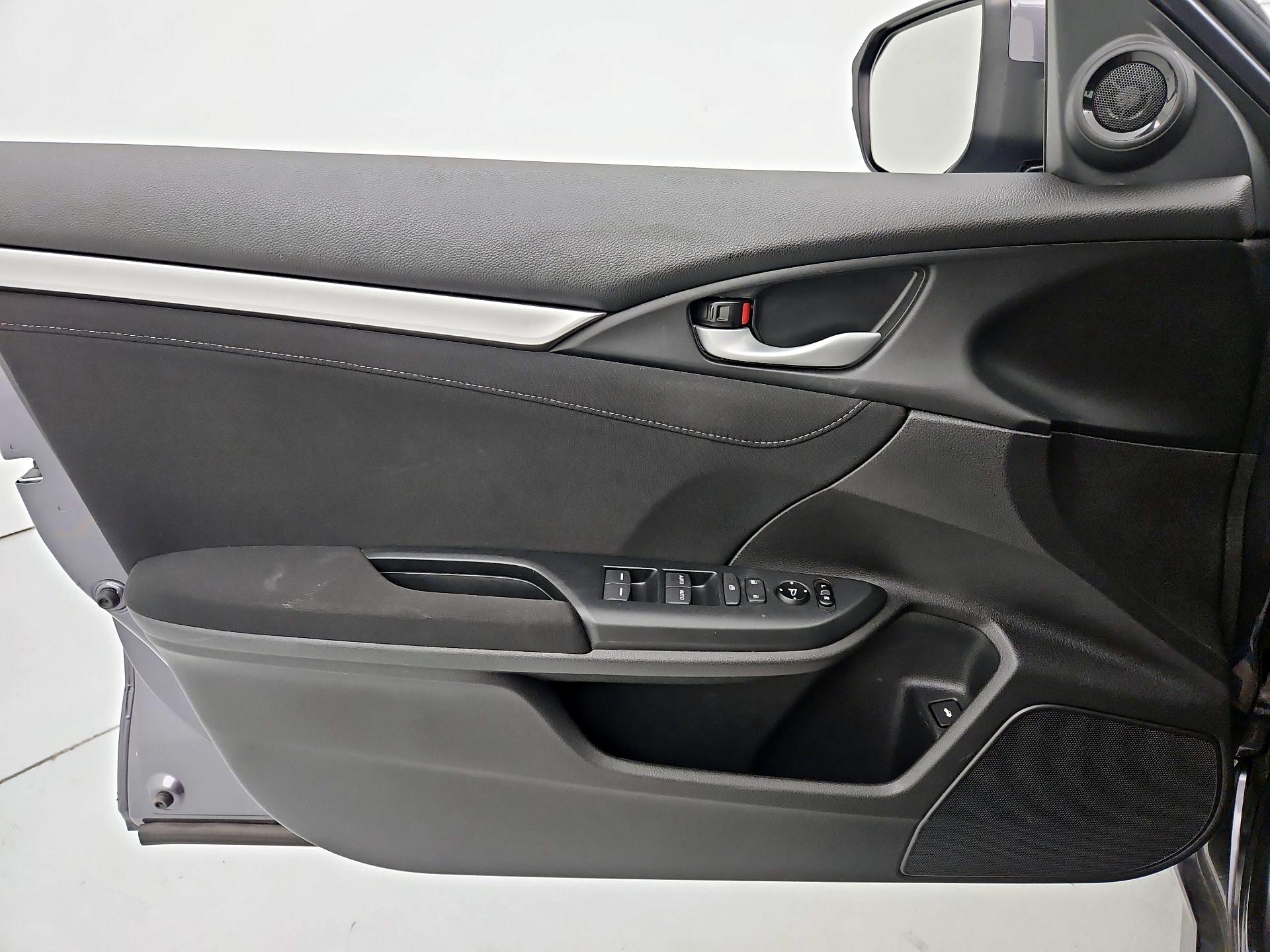 Thumbnail: 2017 Honda Civic - 12