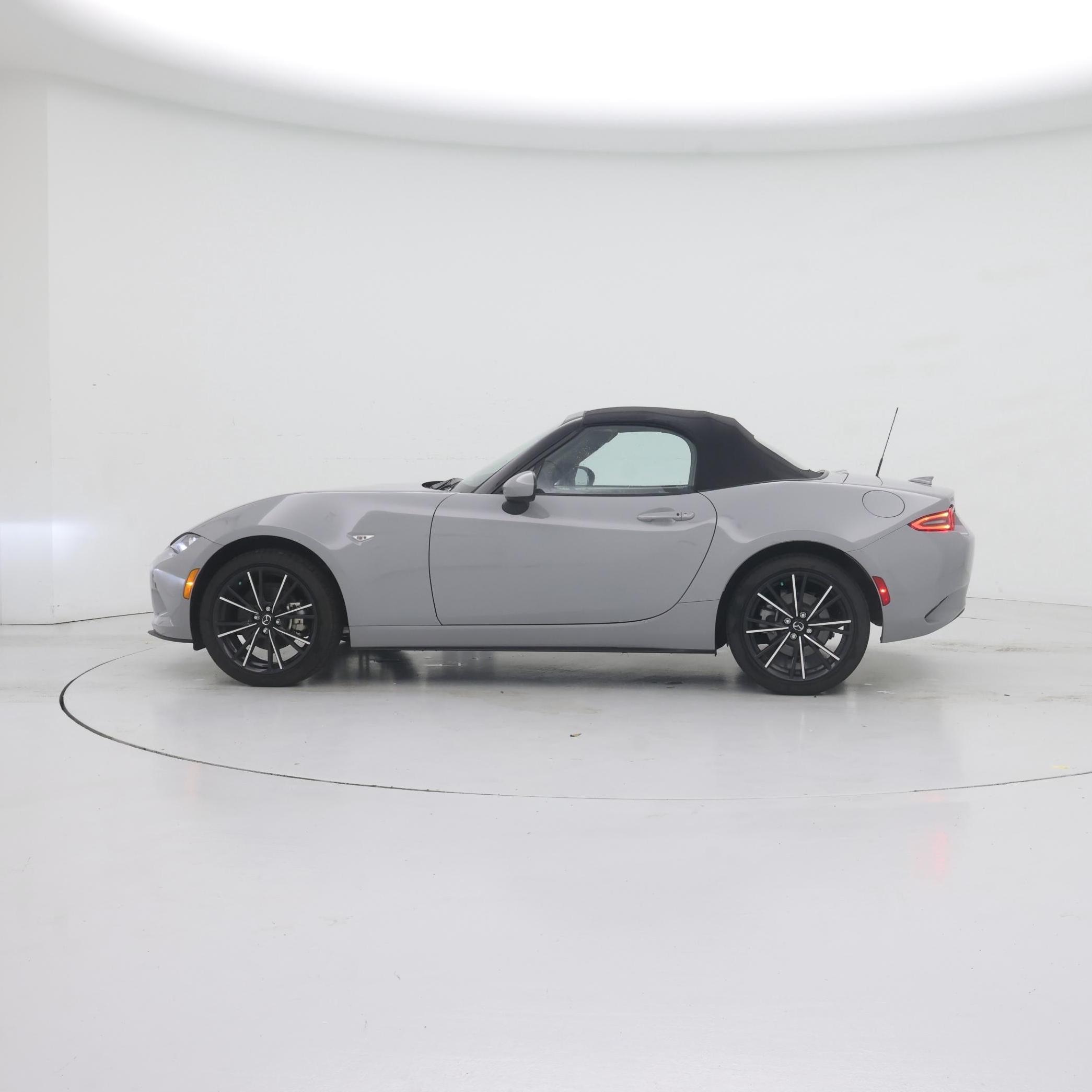Thumbnail: 2025 Mazda MX-5 Miata - 5