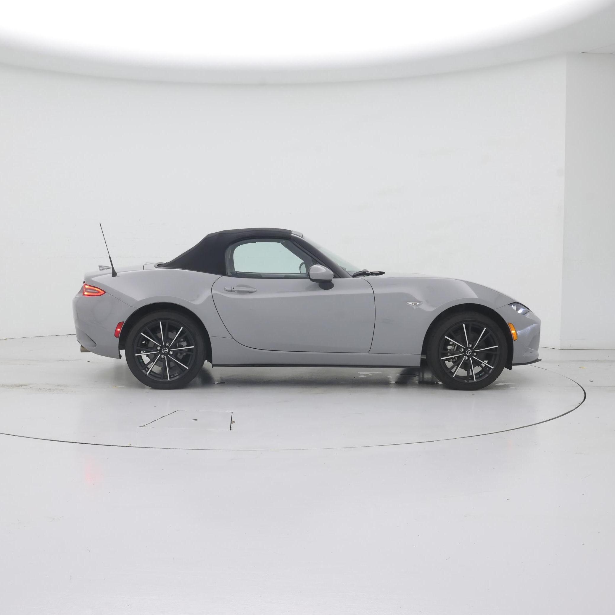 Thumbnail: 2025 Mazda MX-5 Miata - 6