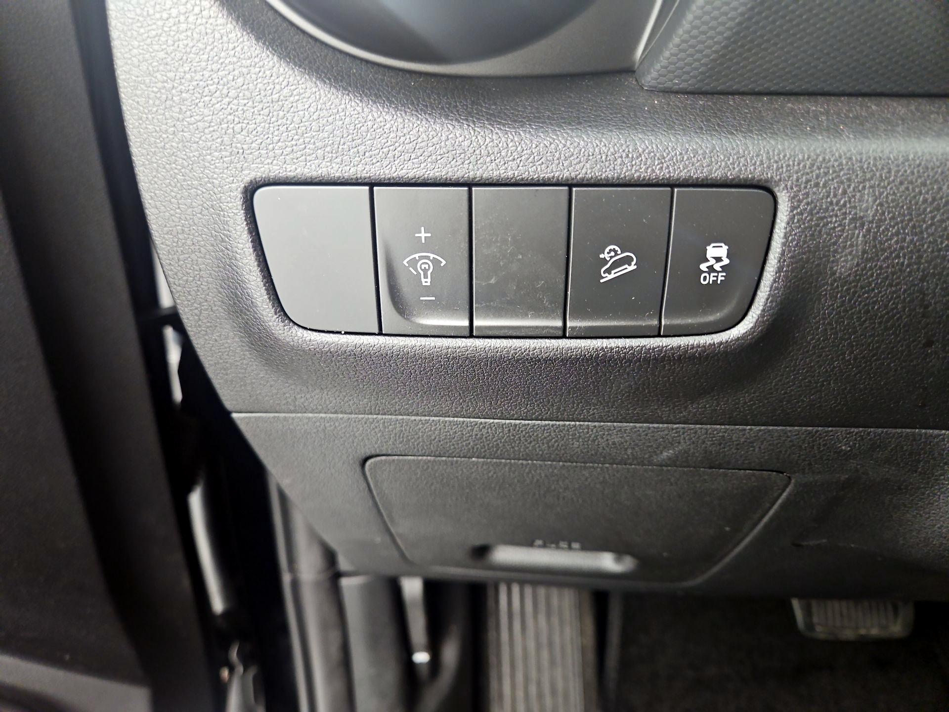 Thumbnail: 2023 Hyundai Kona - 13