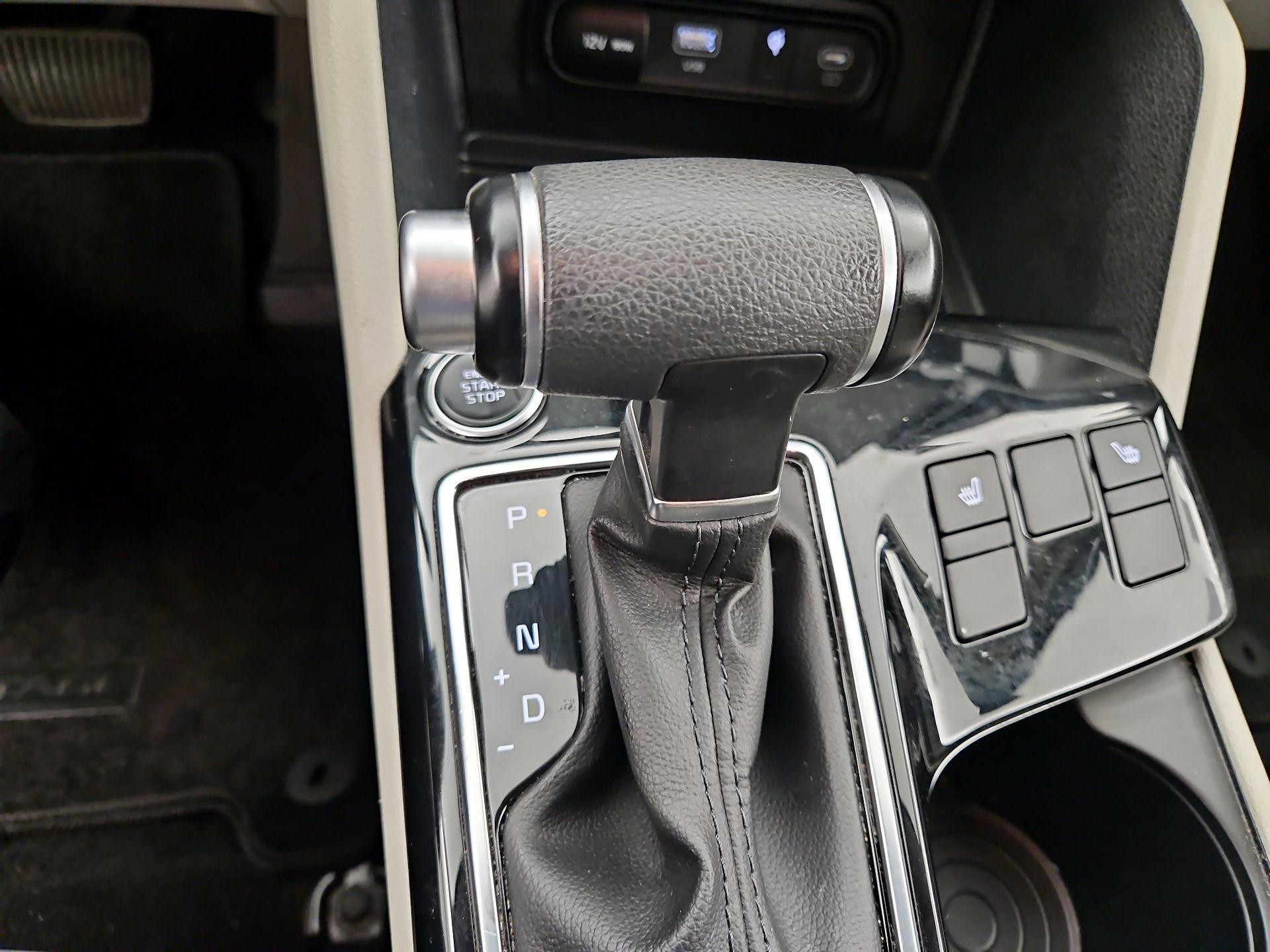 Thumbnail: 2023 Kia Sportage - 18