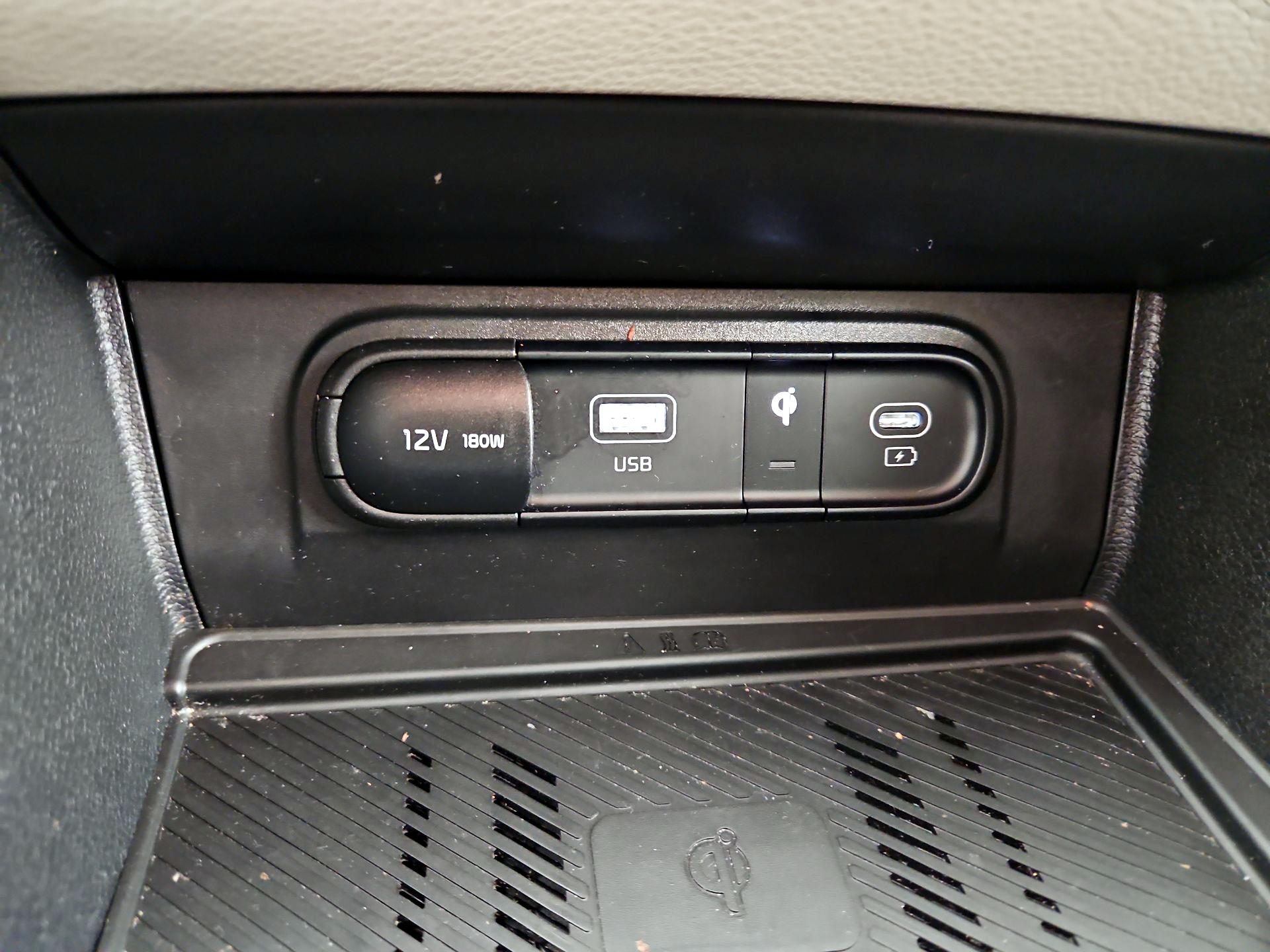 Thumbnail: 2023 Kia Sportage - 19