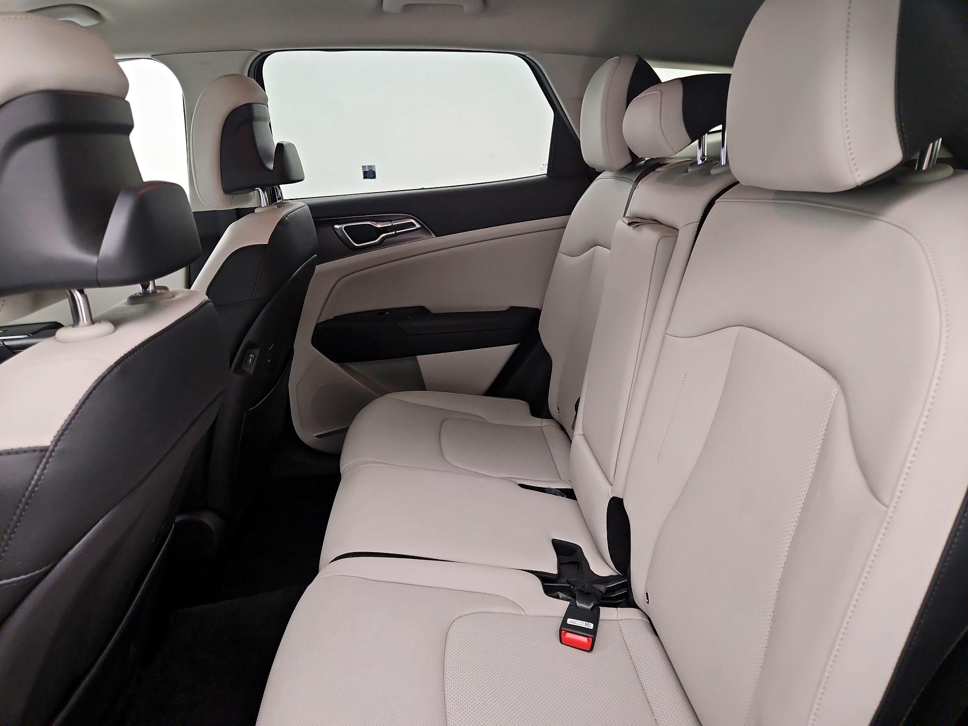 Thumbnail: 2023 Kia Sportage - 20