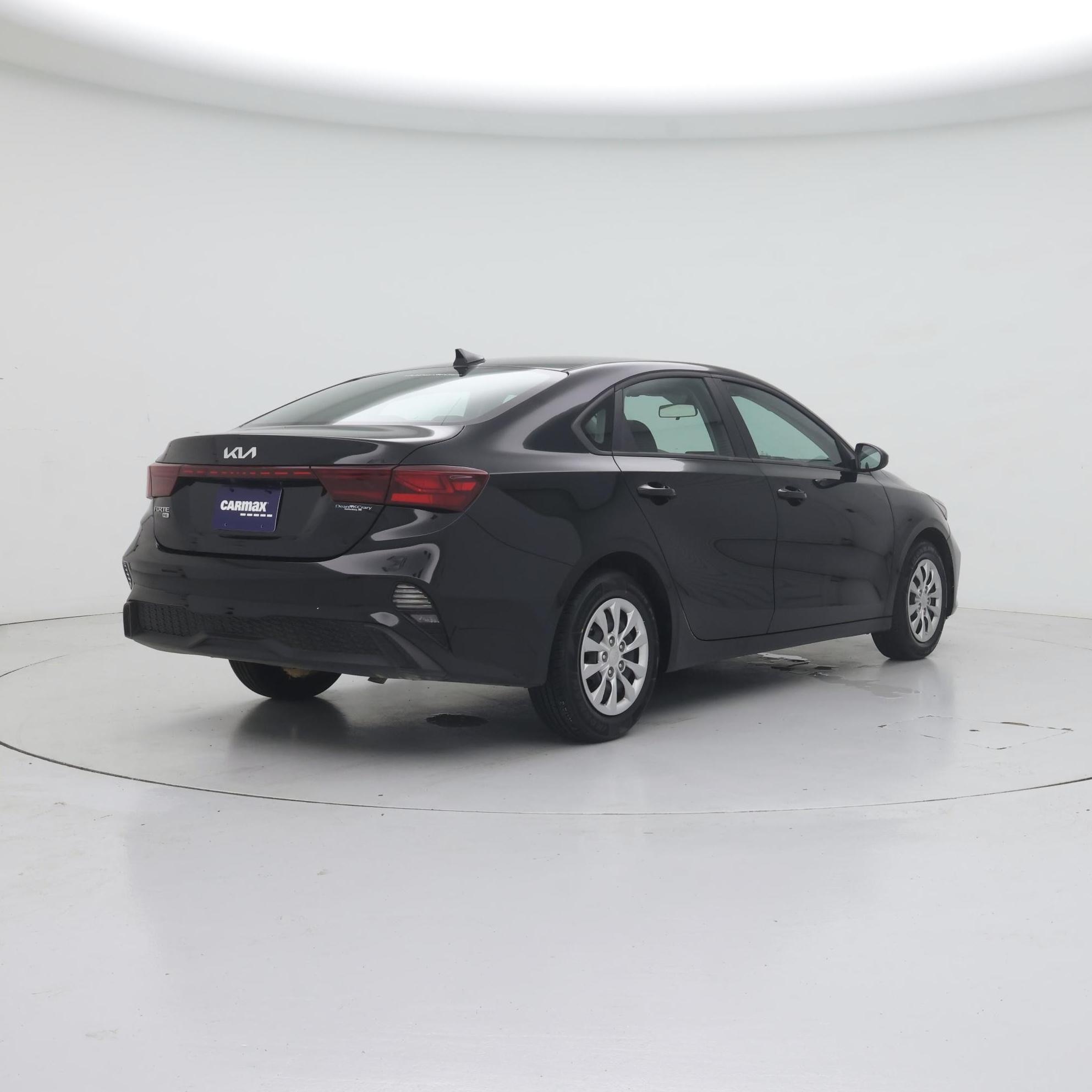 Thumbnail: 2024 Kia Forte - 8