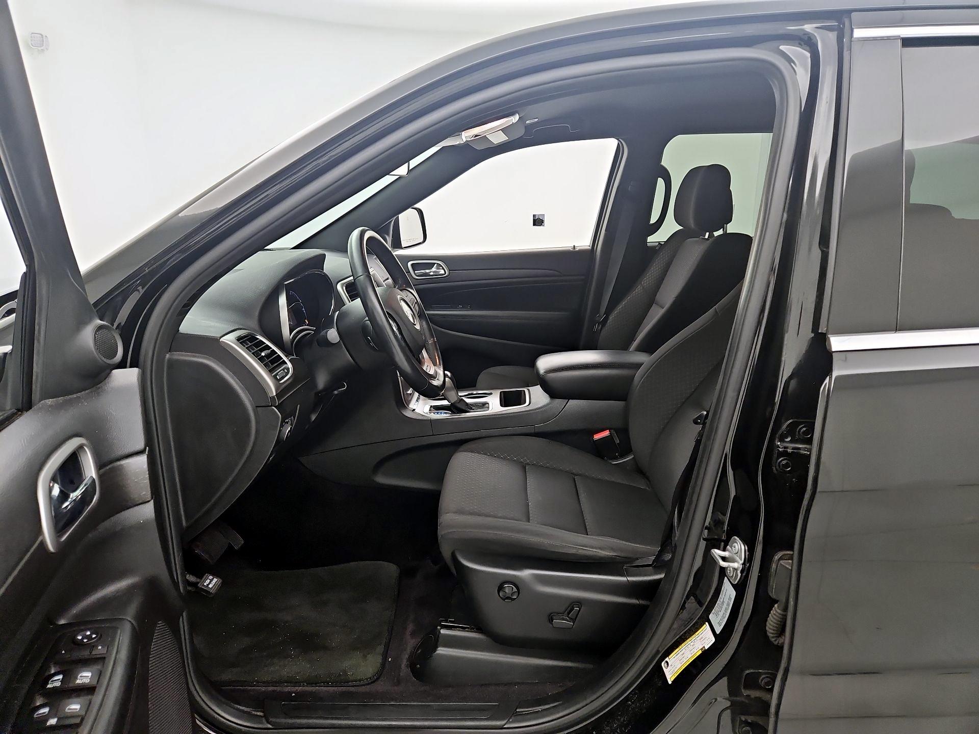 Thumbnail: 2018 Jeep Grand Cherokee - 11