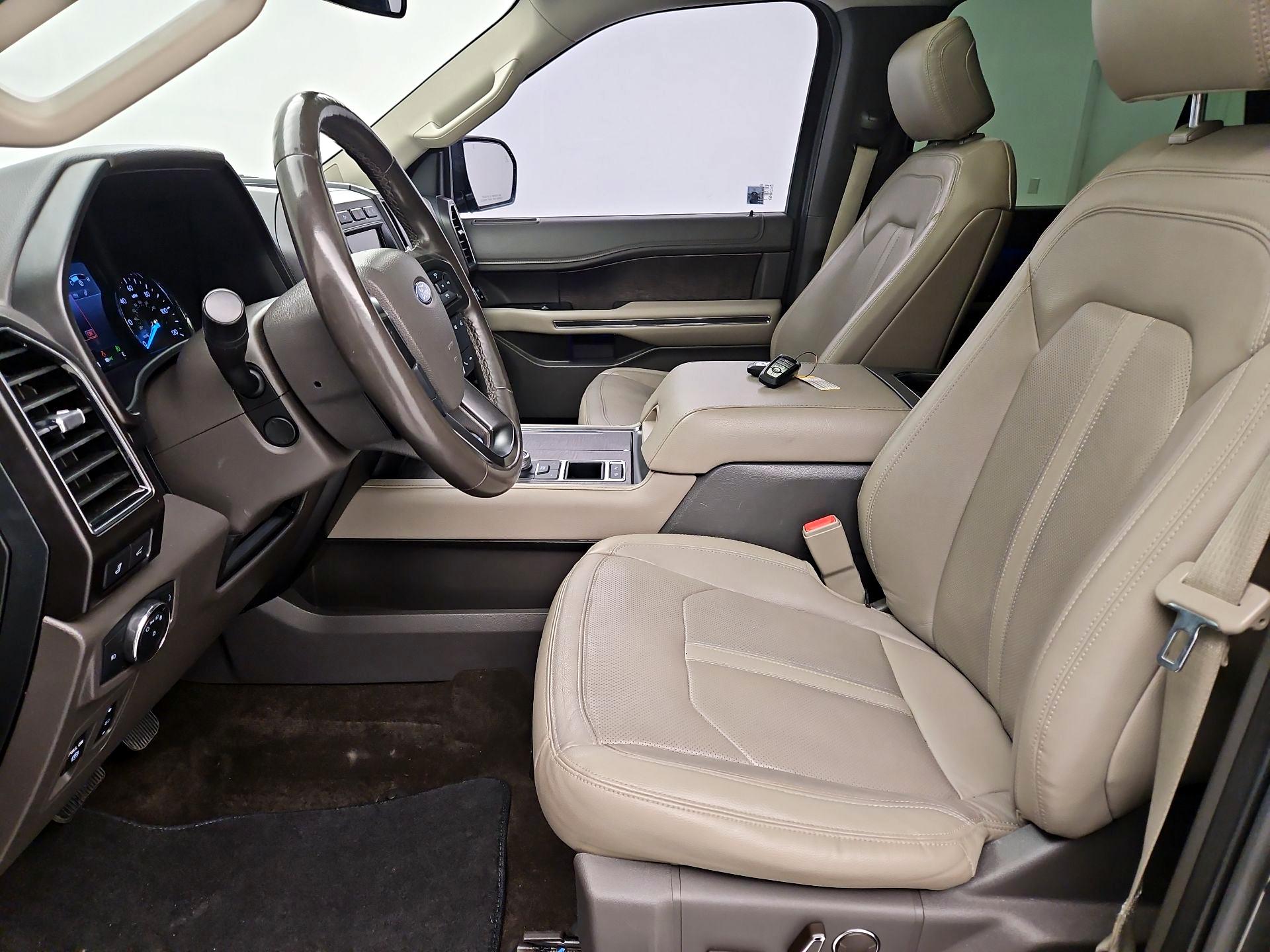 Thumbnail: 2019 Ford Expedition - 11