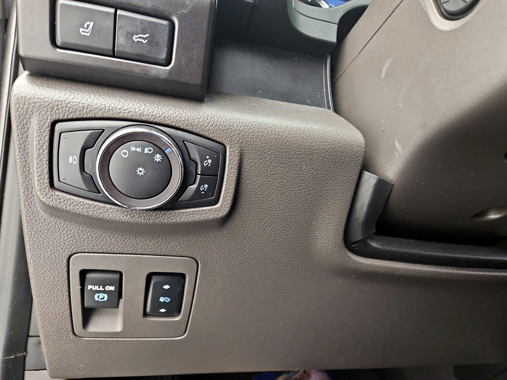 Thumbnail: 2019 Ford Expedition - 13