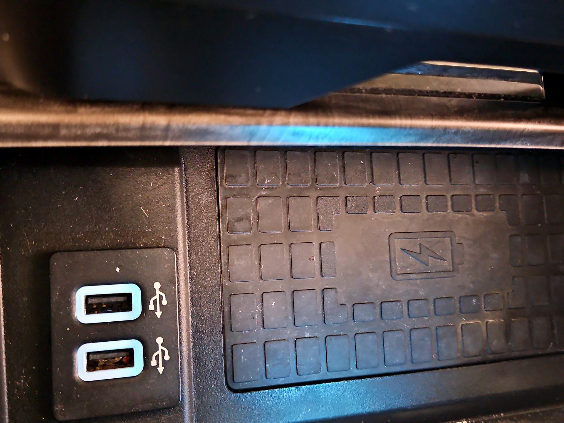 Thumbnail: 2019 Ford Expedition - 18