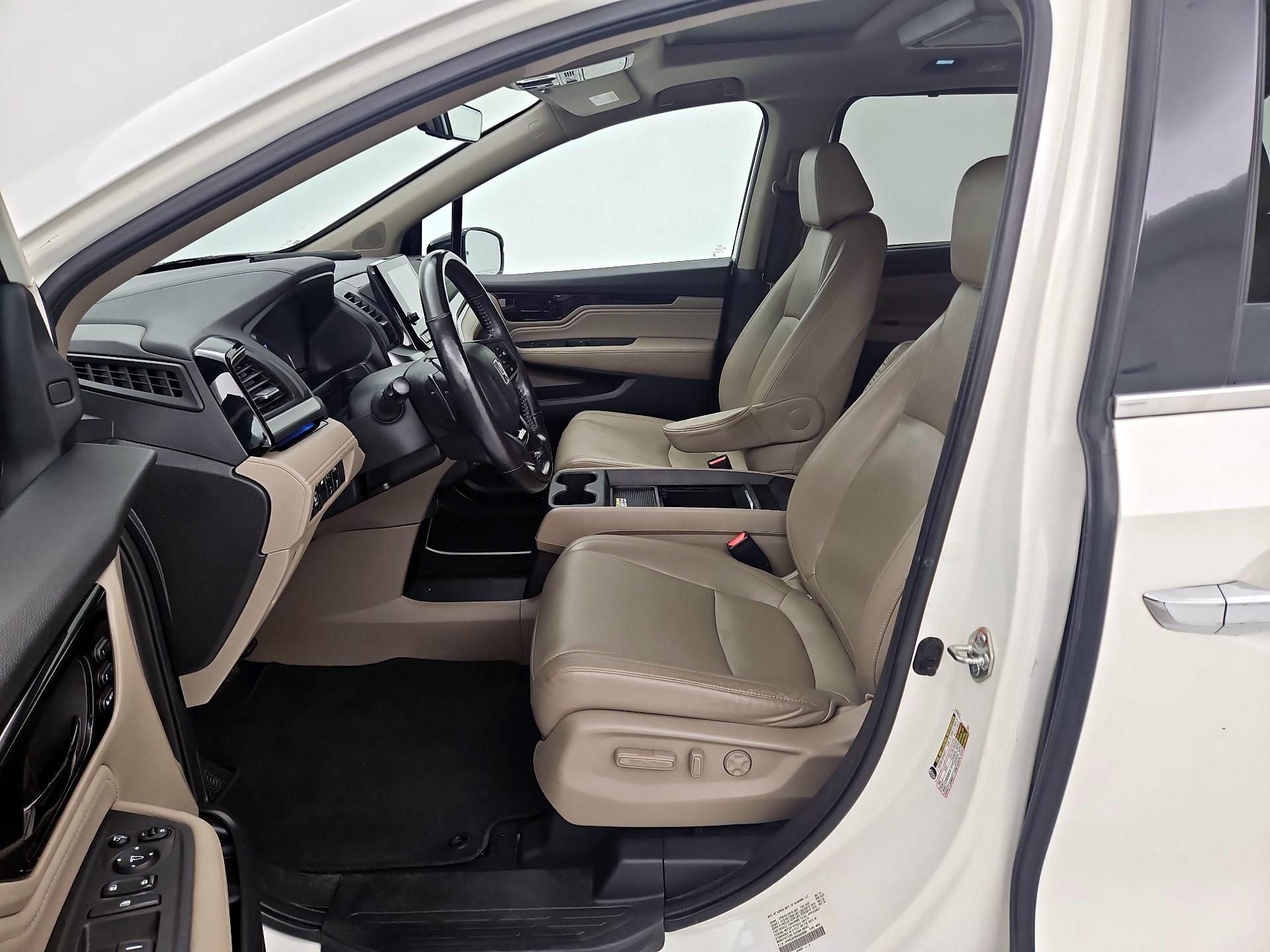 Thumbnail: 2019 Honda Odyssey - 11