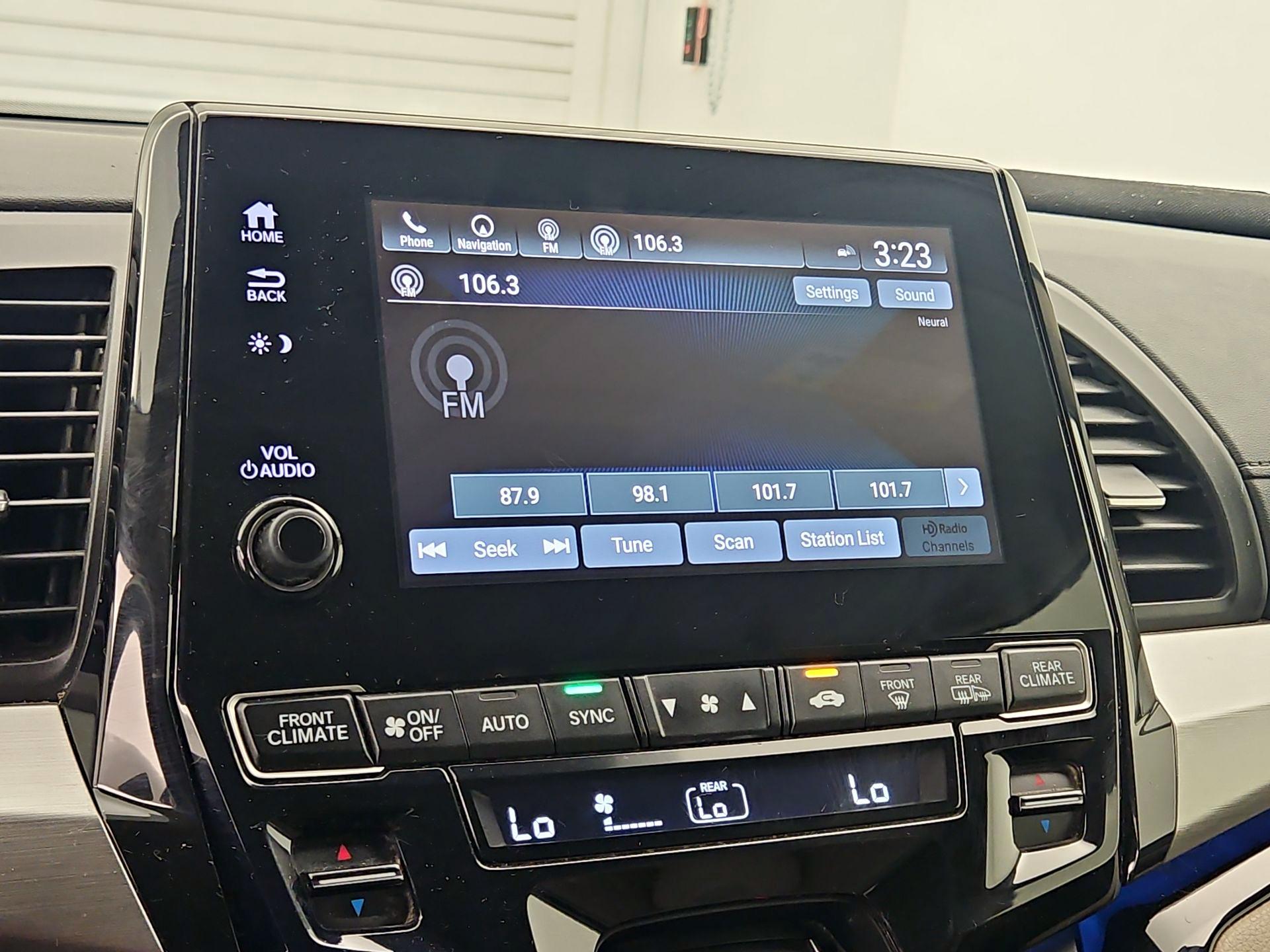 Thumbnail: 2019 Honda Odyssey - 16