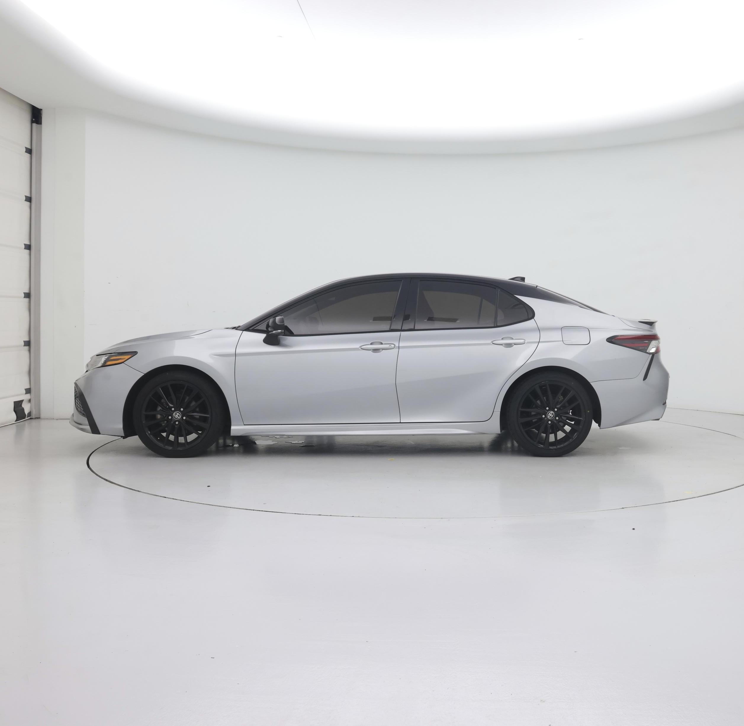 Thumbnail: 2023 Toyota Camry - 3