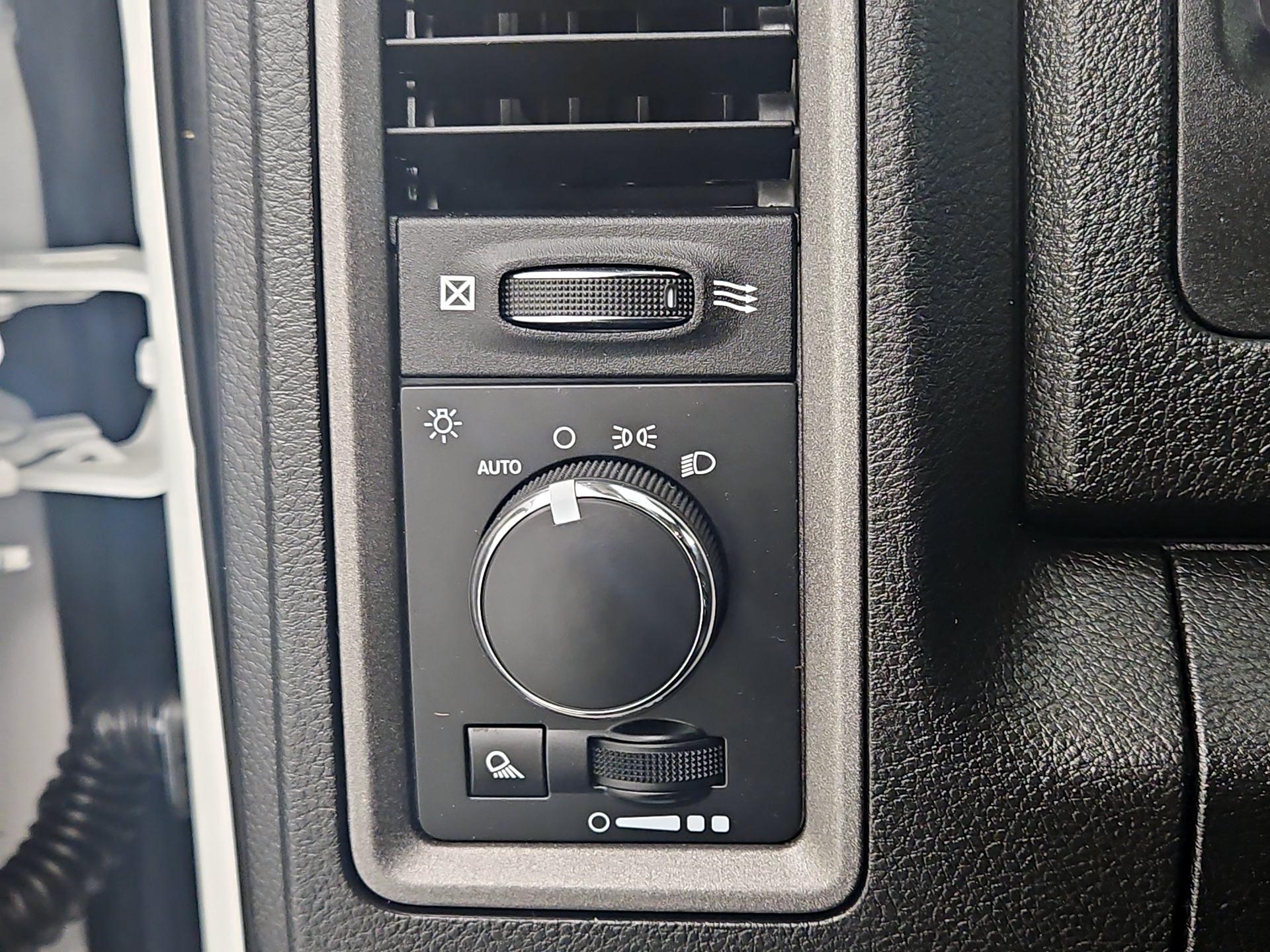 Thumbnail: 2021 RAM 1500 Classic - 13