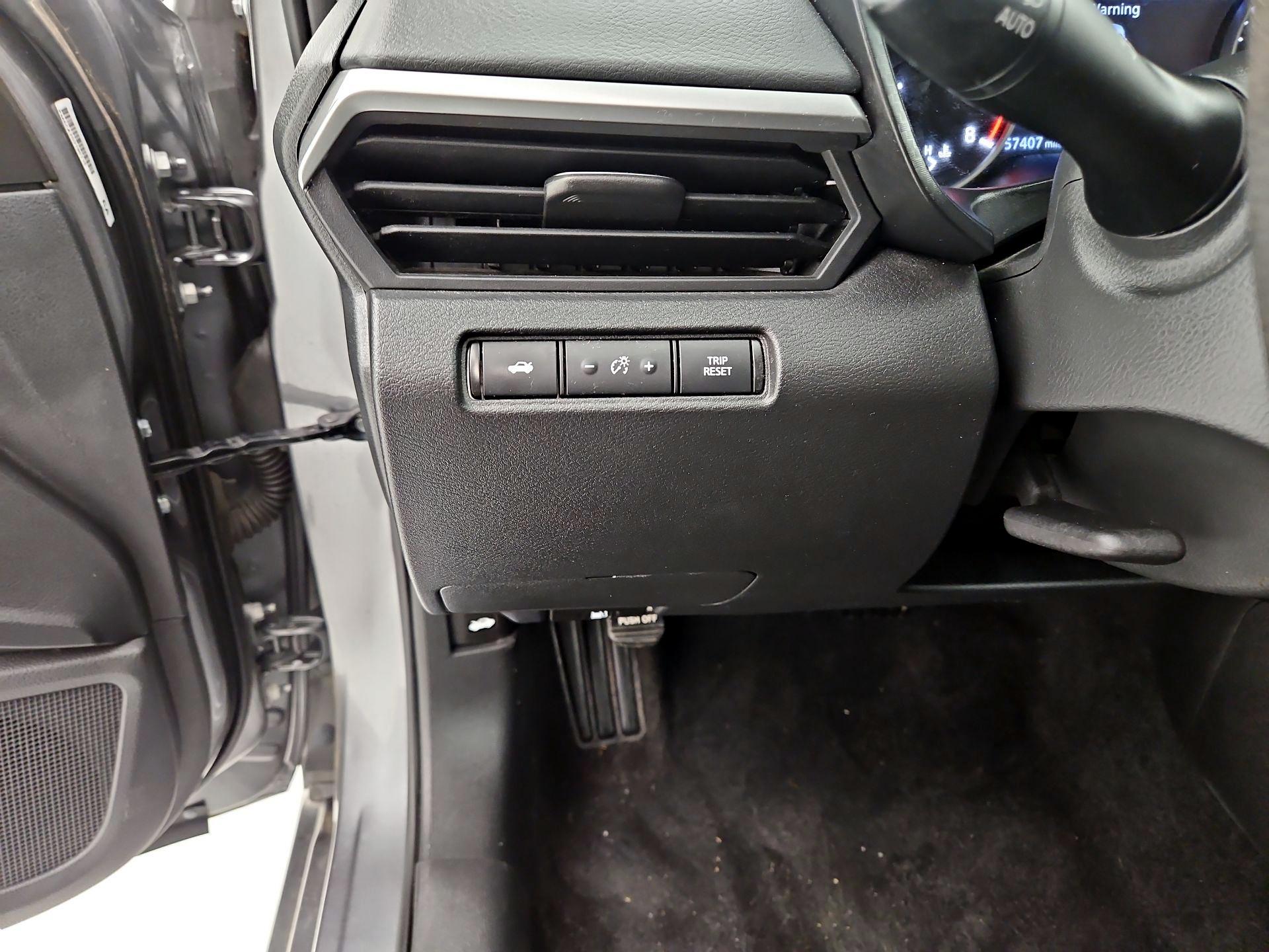 Thumbnail: 2020 Nissan Altima - 13