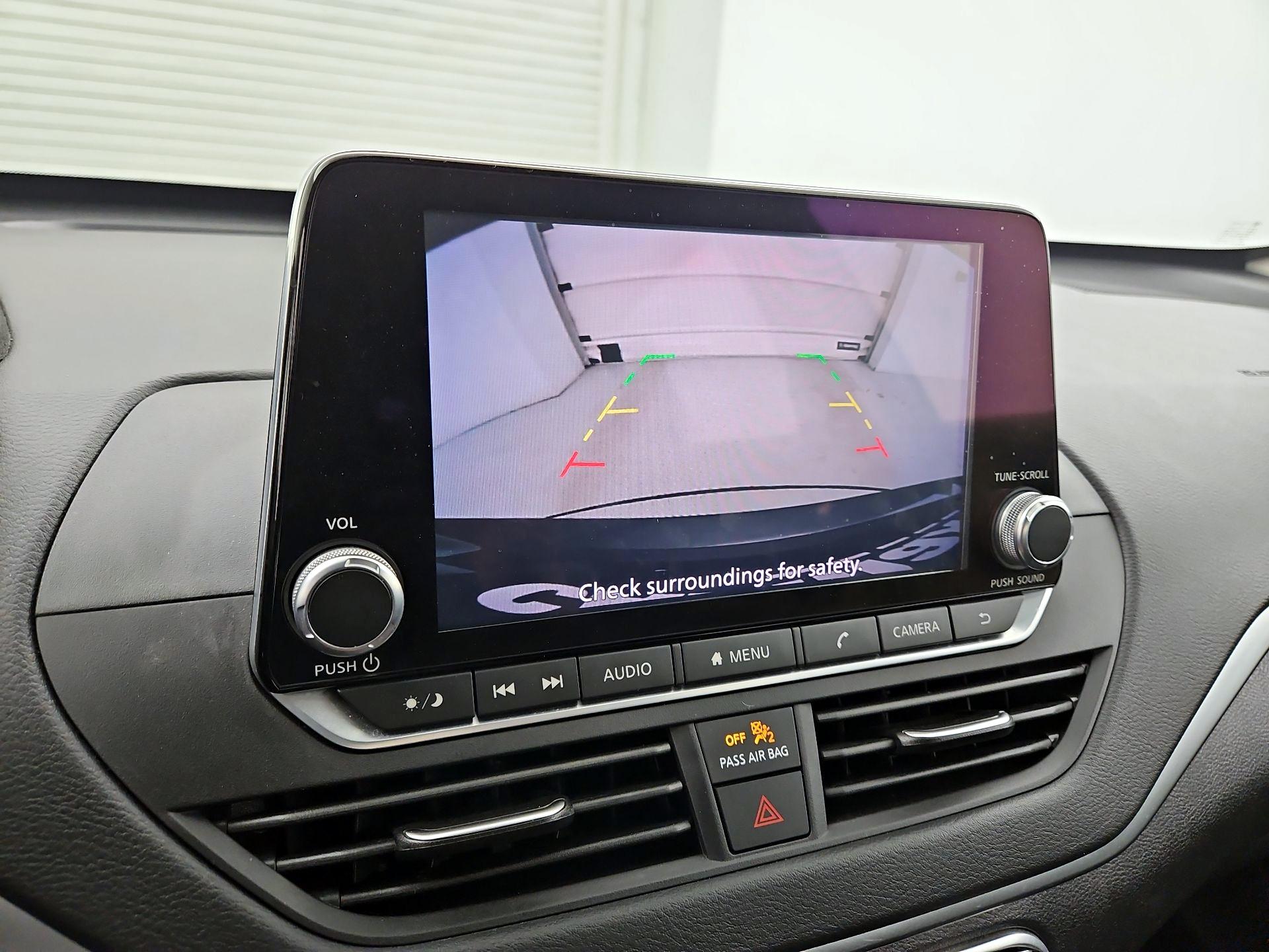 Thumbnail: 2020 Nissan Altima - 14