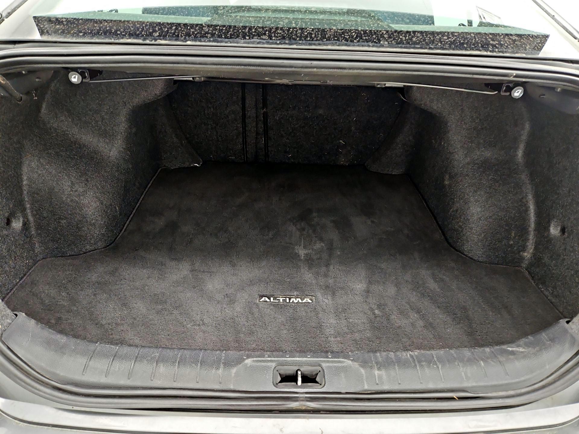 Thumbnail: 2020 Nissan Altima - 20