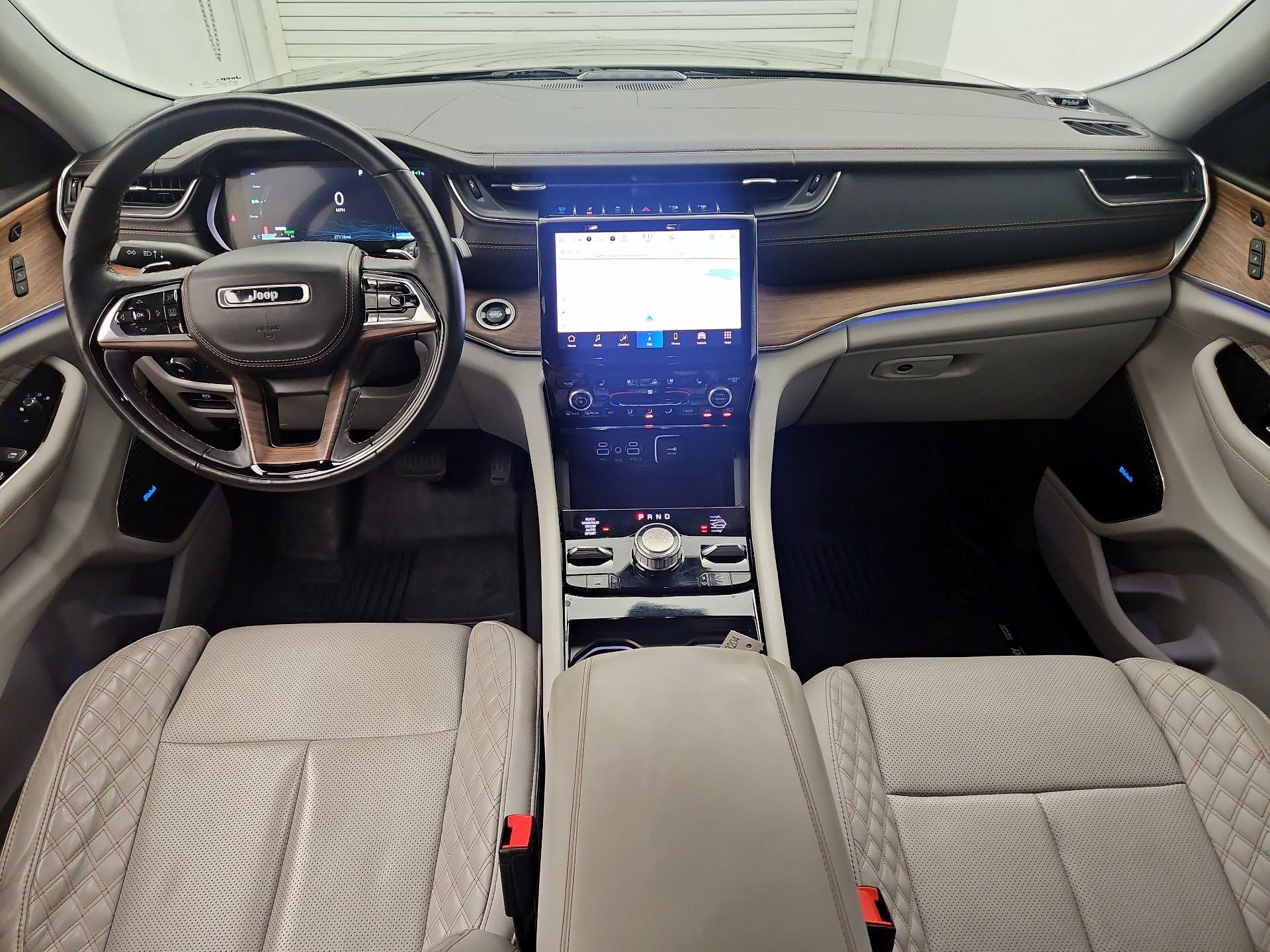 Thumbnail: 2022 Jeep Grand Cherokee - 9