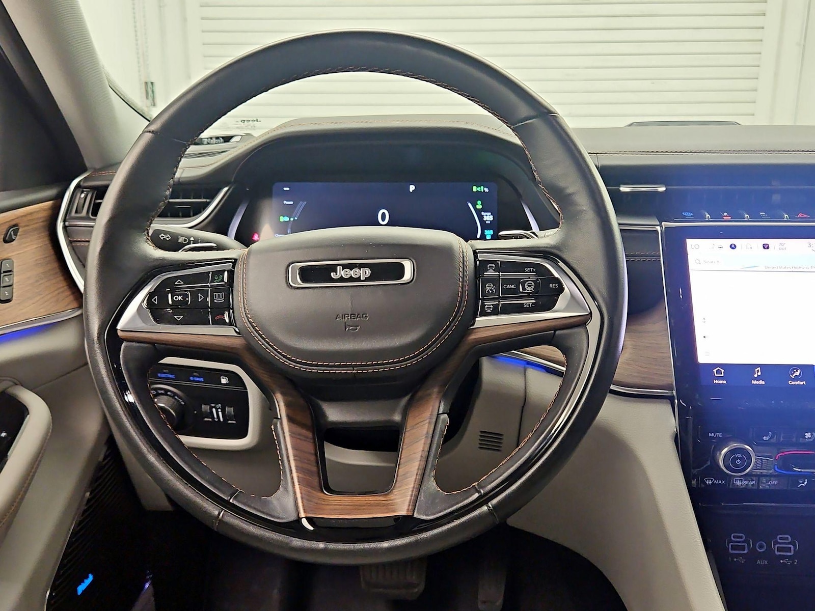 2022 Jeep Grand Cherokee Summit Reserve 4xe - Photo 11