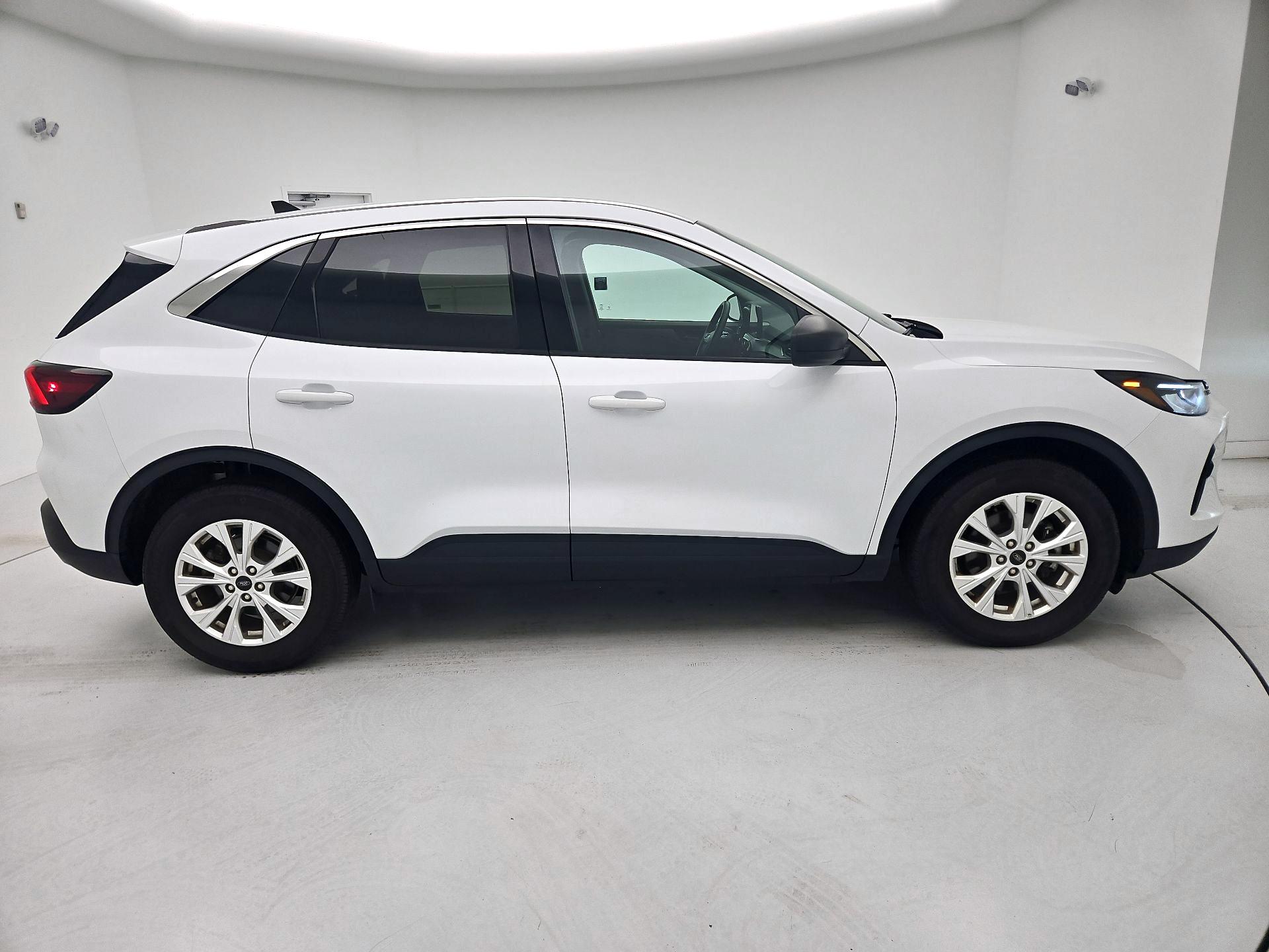 Thumbnail: 2024 Ford Escape - 4