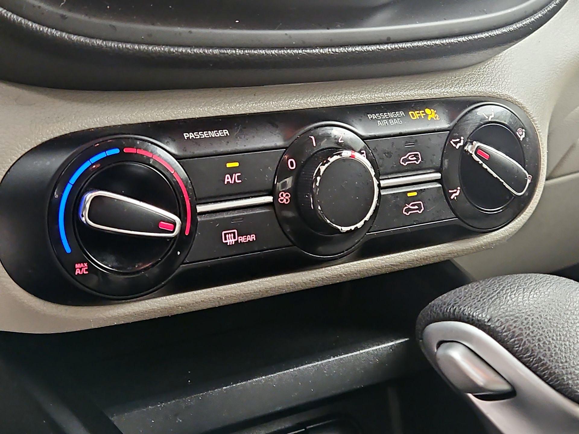 Thumbnail: 2022 Kia Soul - 15